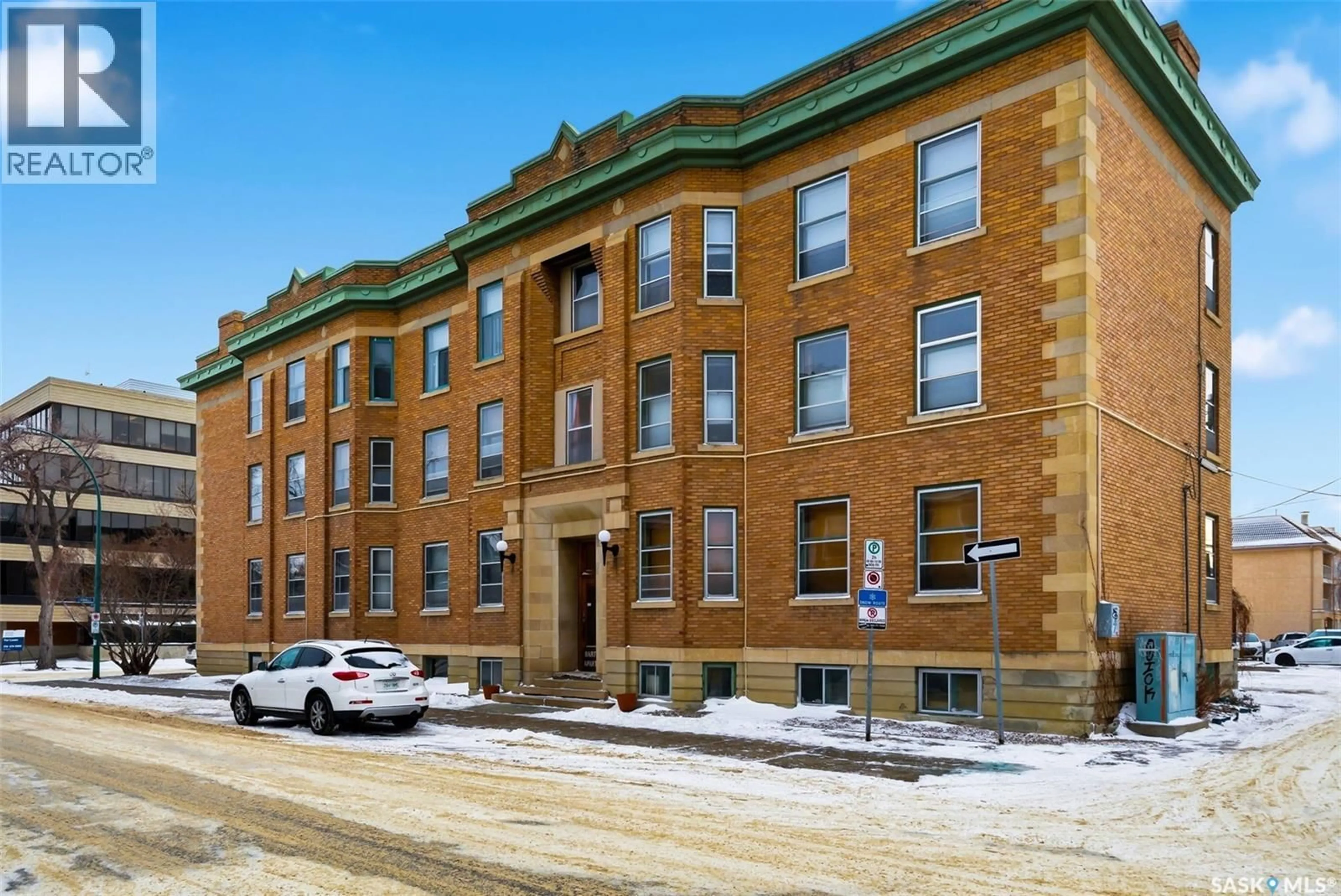 Home with brick exterior material, building for 17 - 2201 14TH AVENUE, Regina Saskatchewan S4P0X9