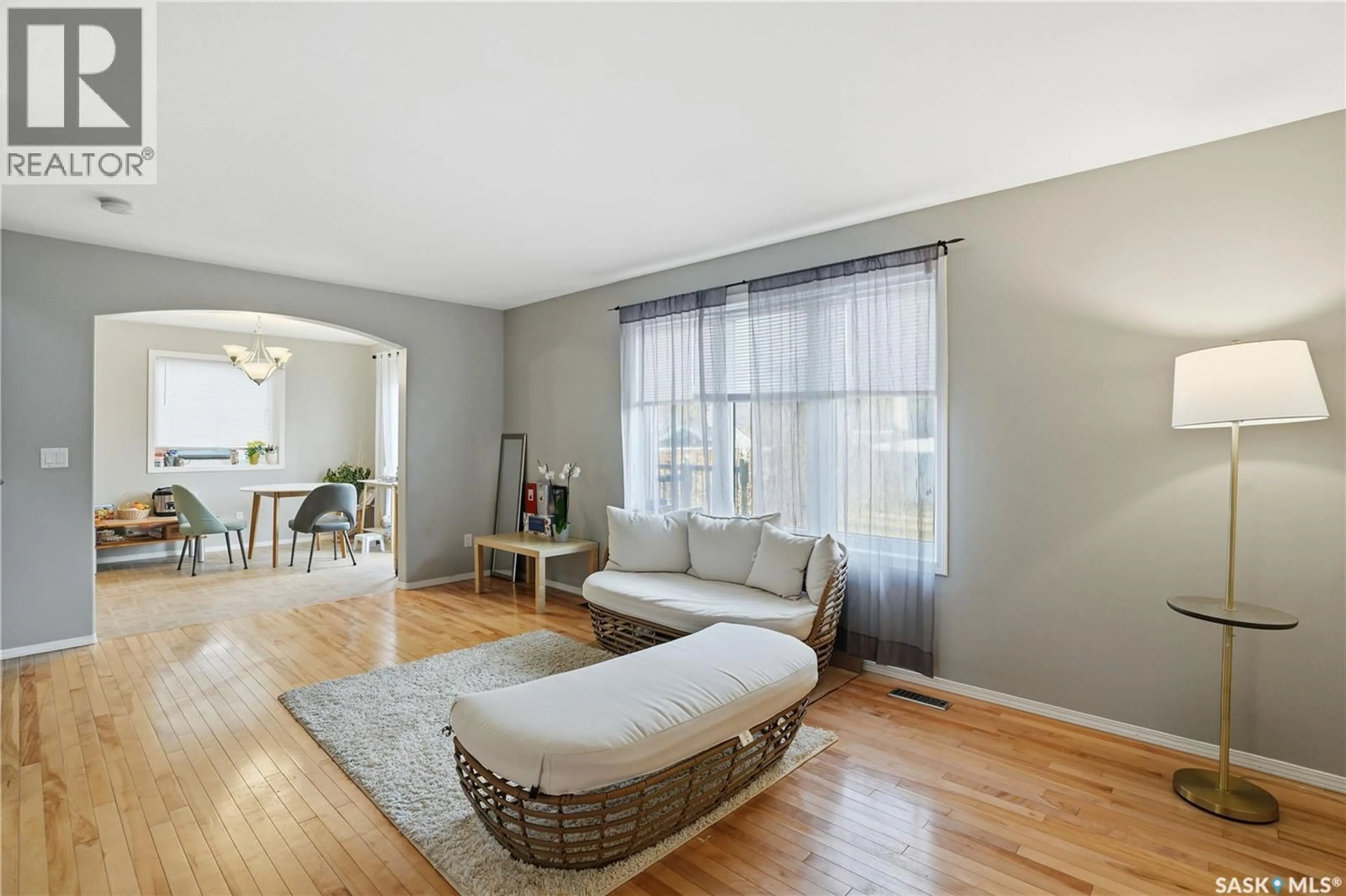 Living room with furniture, unknown for 111 DULMAGE CRESCENT, Saskatoon Saskatchewan S7T0C7