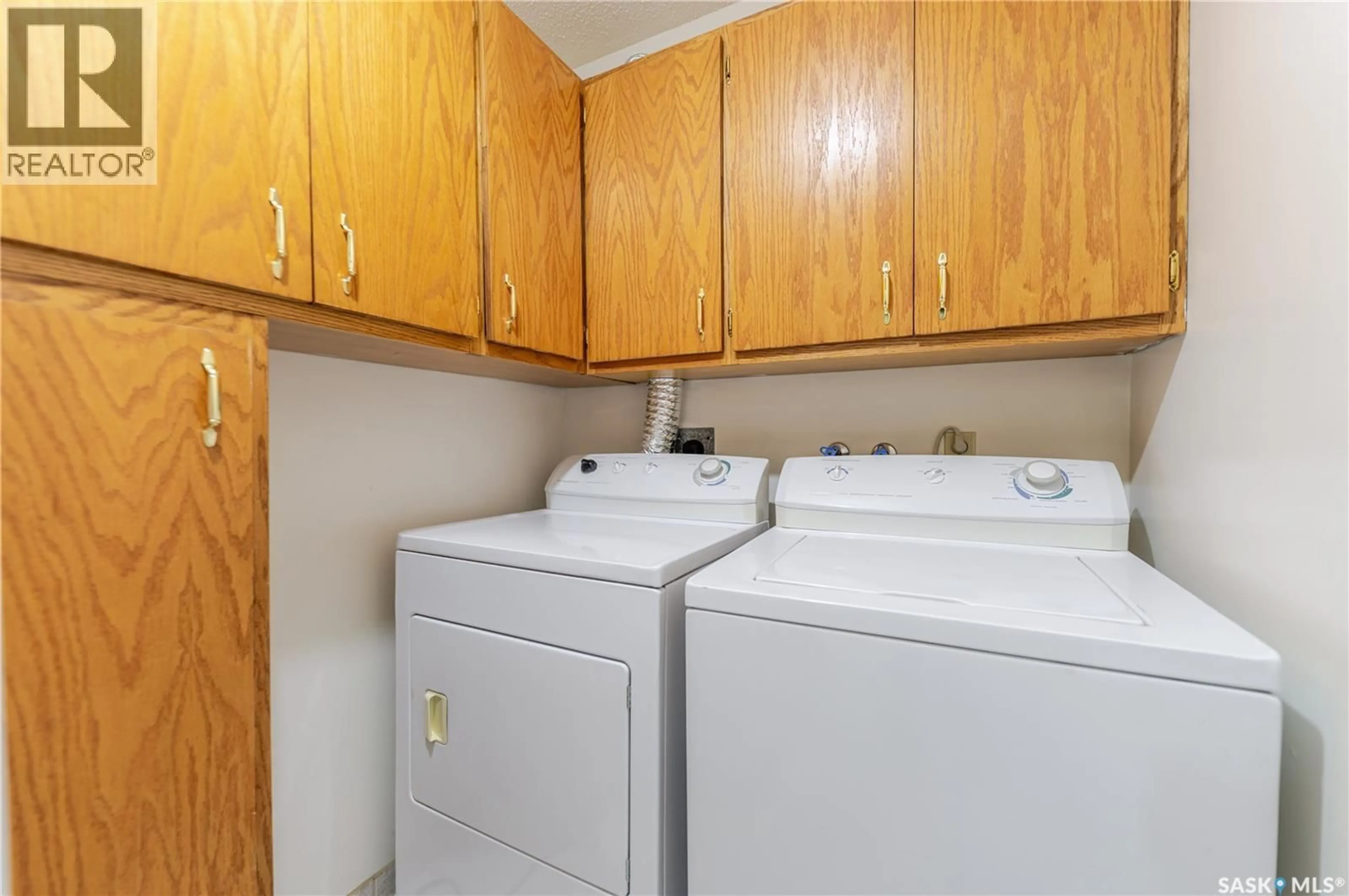 Laundry room for 104 51 WOOD LILY DRIVE, Moose Jaw Saskatchewan S6J1H1