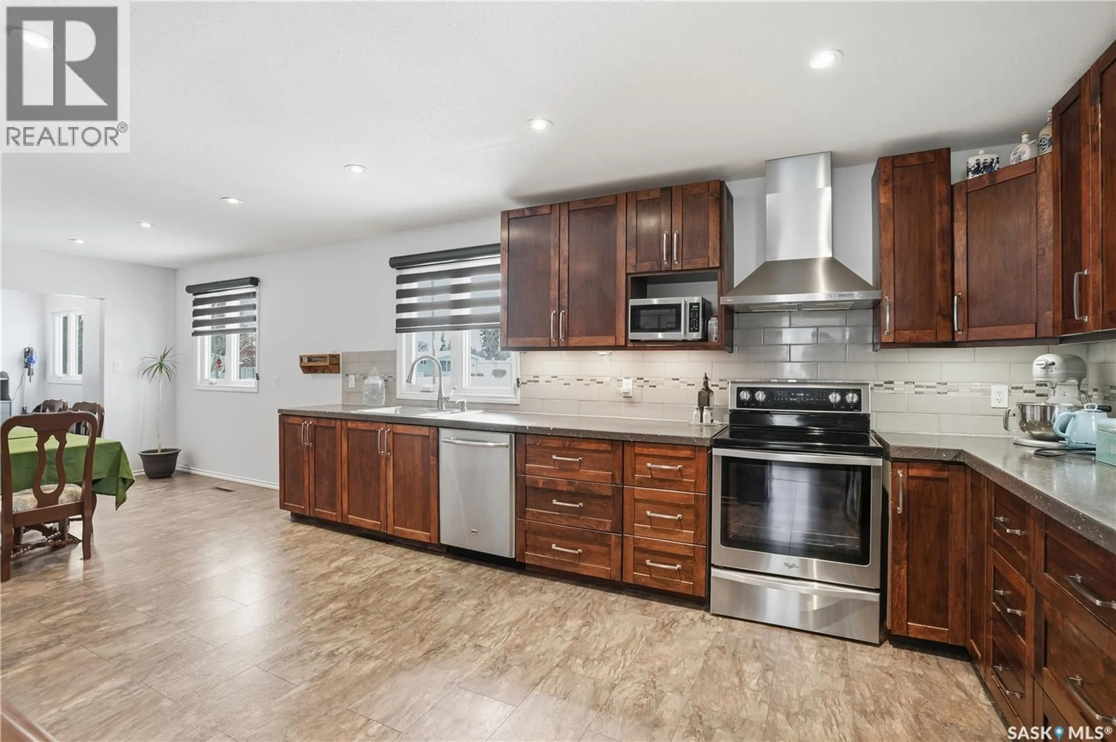 Open concept kitchen, ceramic/tile floor for 204 7TH AVENUE, Wilkie Saskatchewan S0K4W0