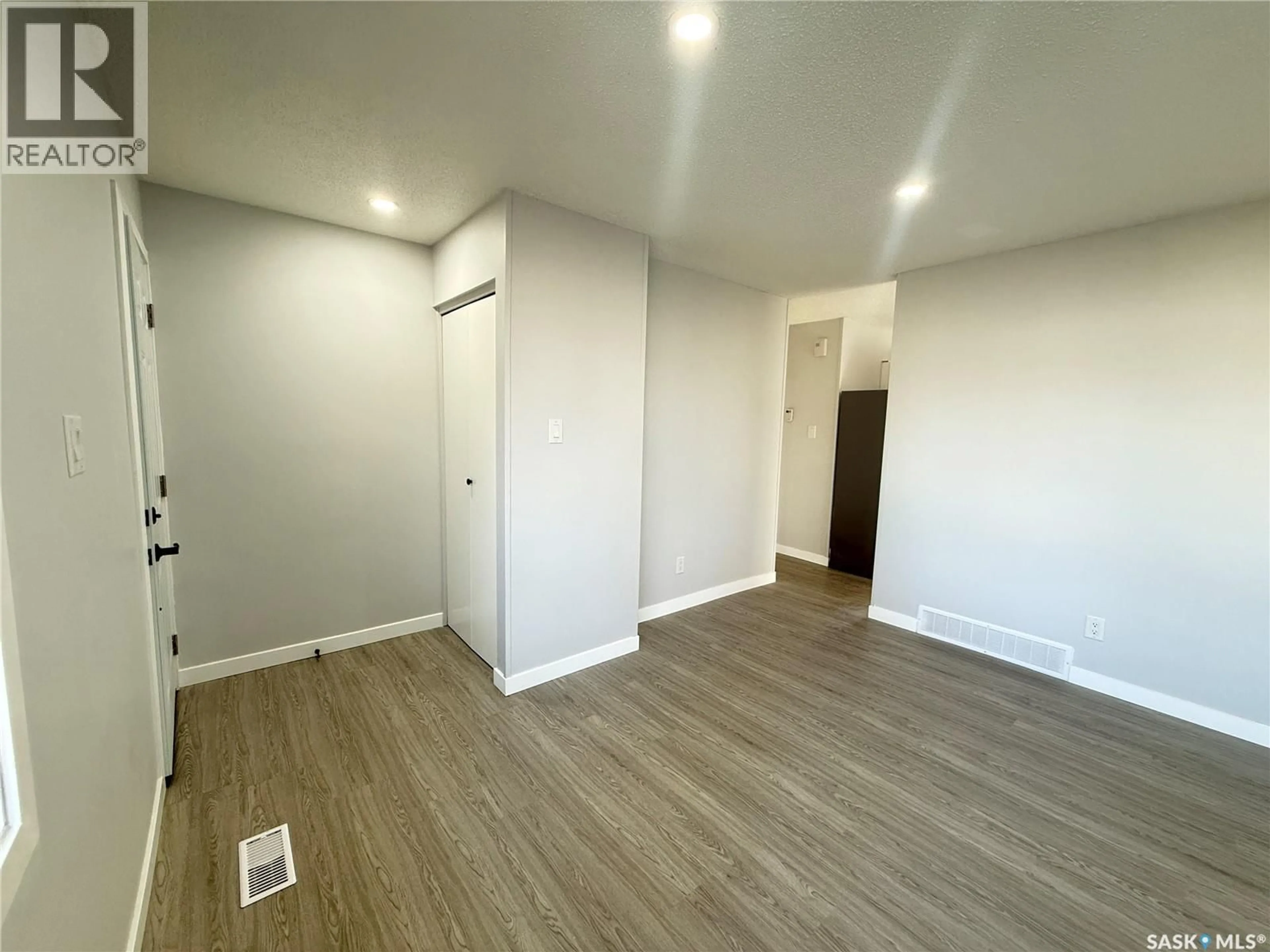 A pic of a room for 11 DENNY CRESCENT, Regina Saskatchewan S4N5J8