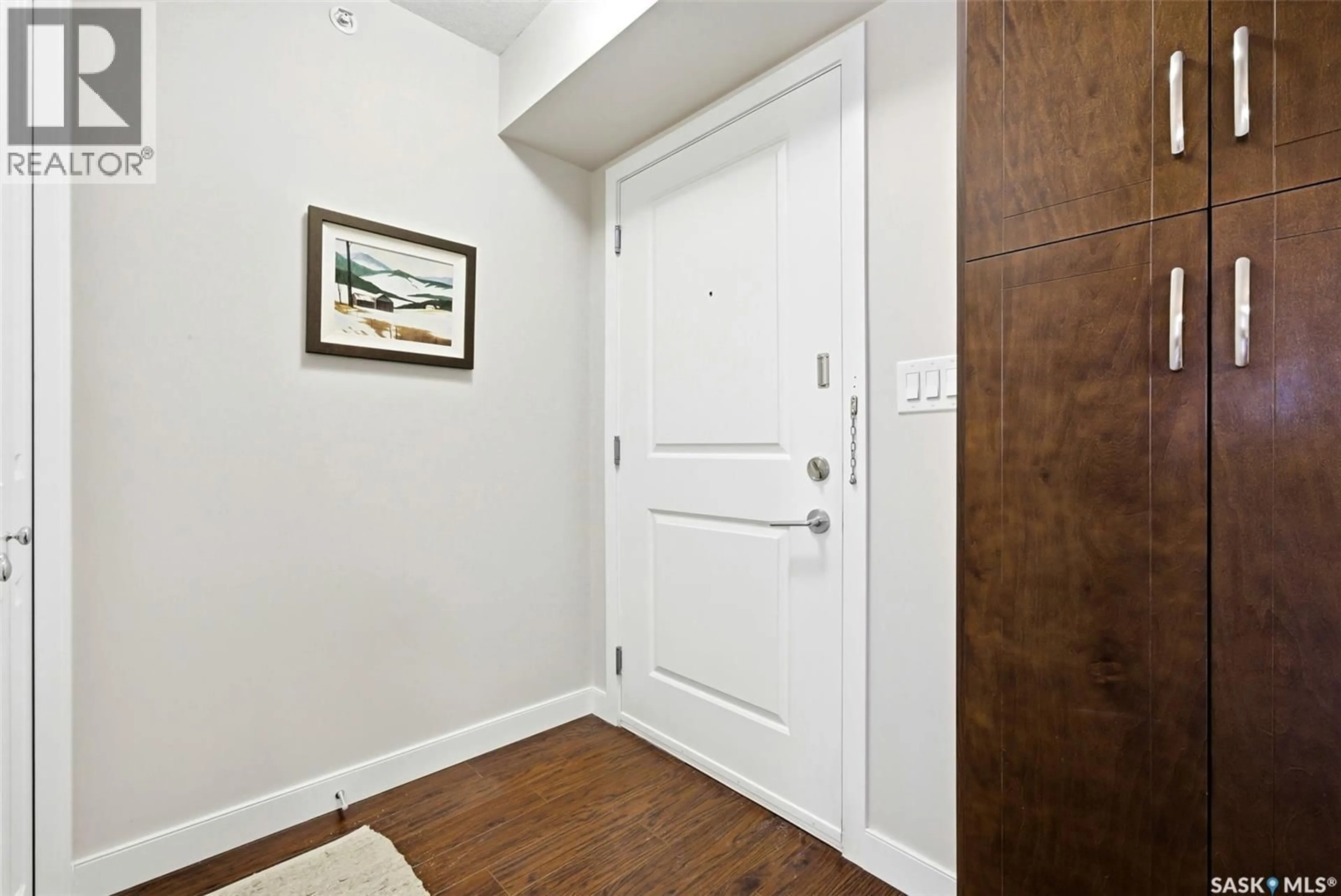 Indoor entryway for 309 - 2321 WINDSOR PARK ROAD, Regina Saskatchewan S4V3N2