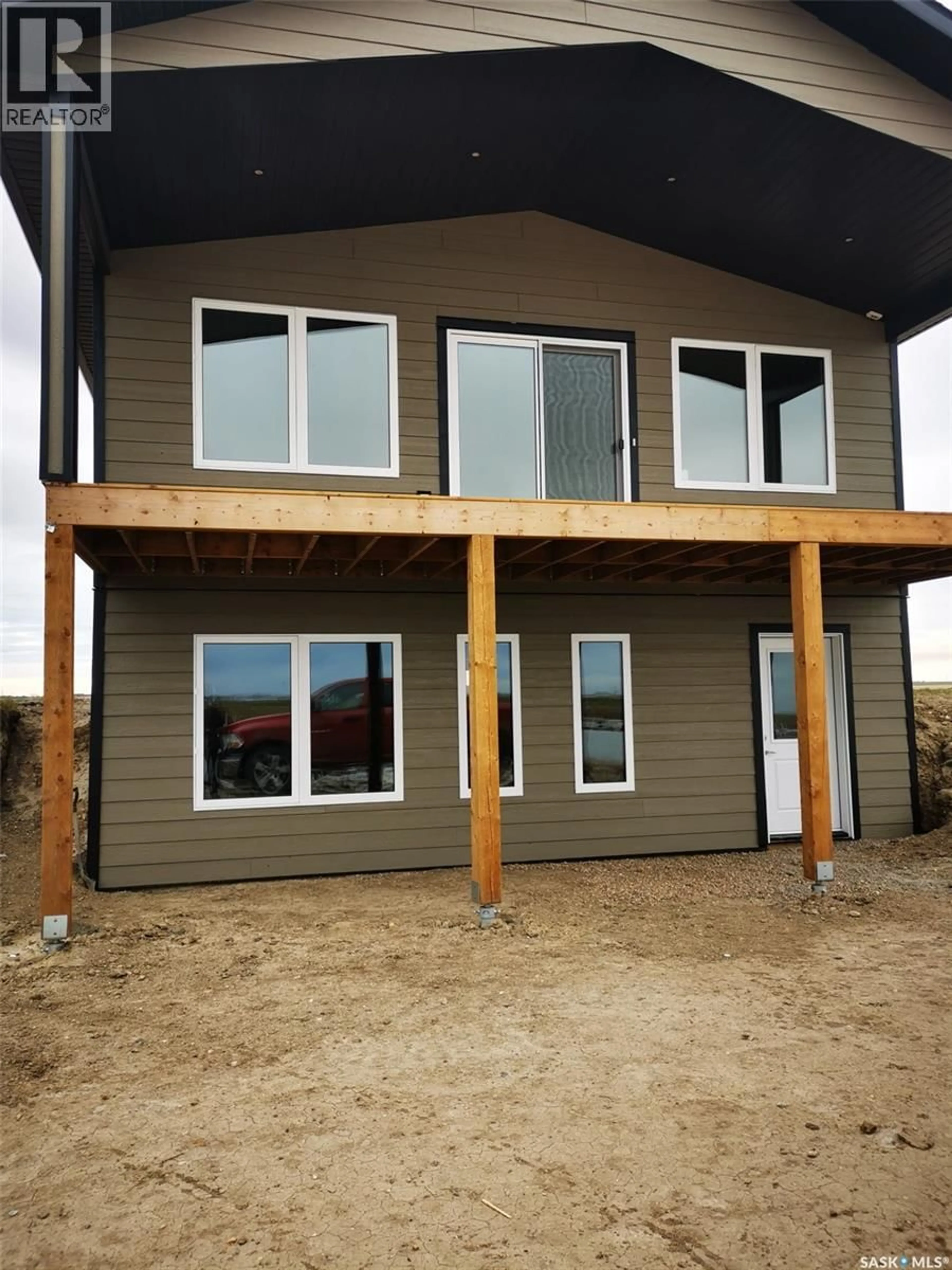 Home with vinyl exterior material, building for 78 SUNSET ACRES ROAD, Last Mountain Lake East Side Saskatchewan S0G0Z0