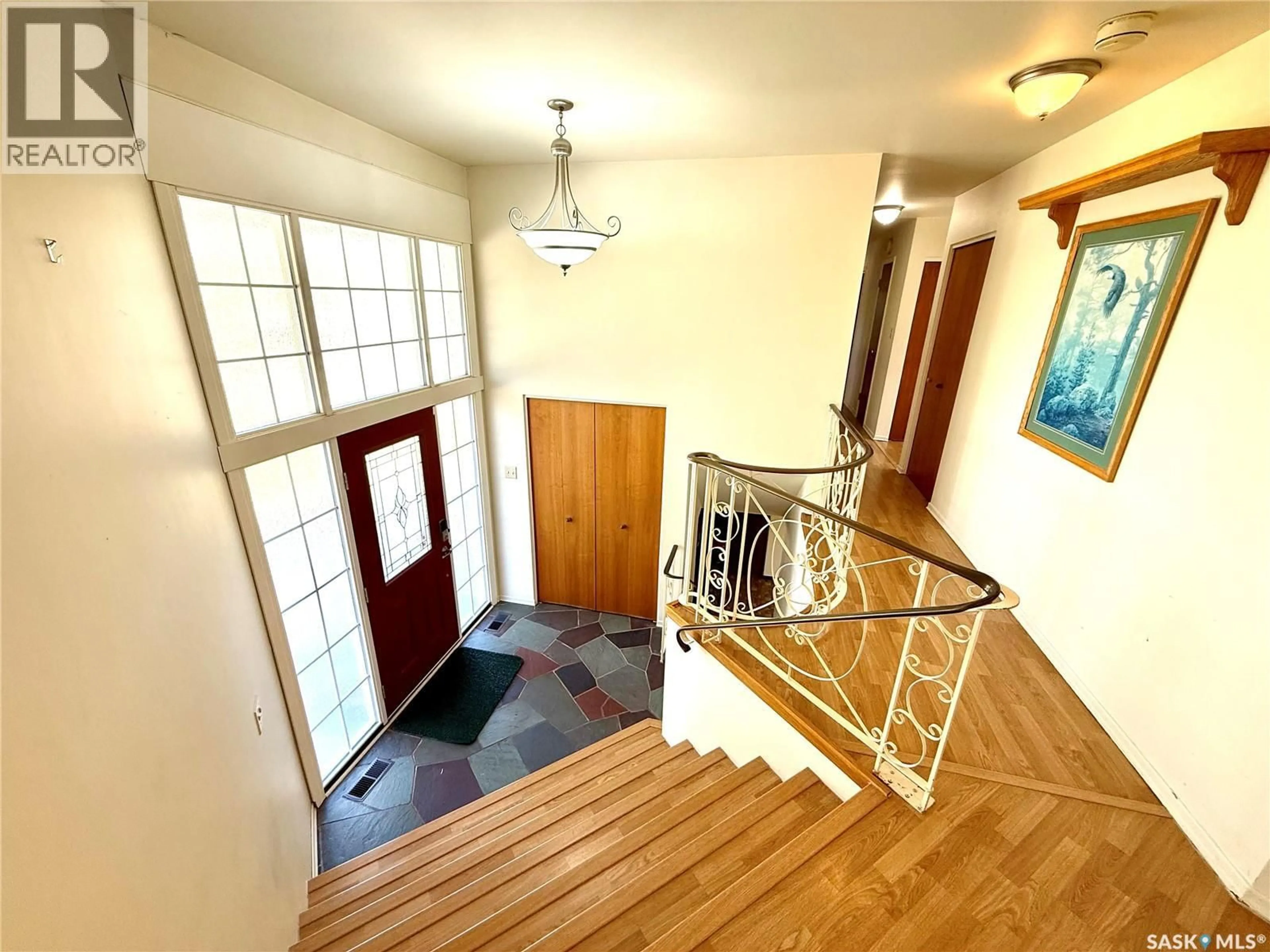 Indoor entryway for 7 DRIFTWOOD CRESCENT, Yorkton Saskatchewan S3N2P9