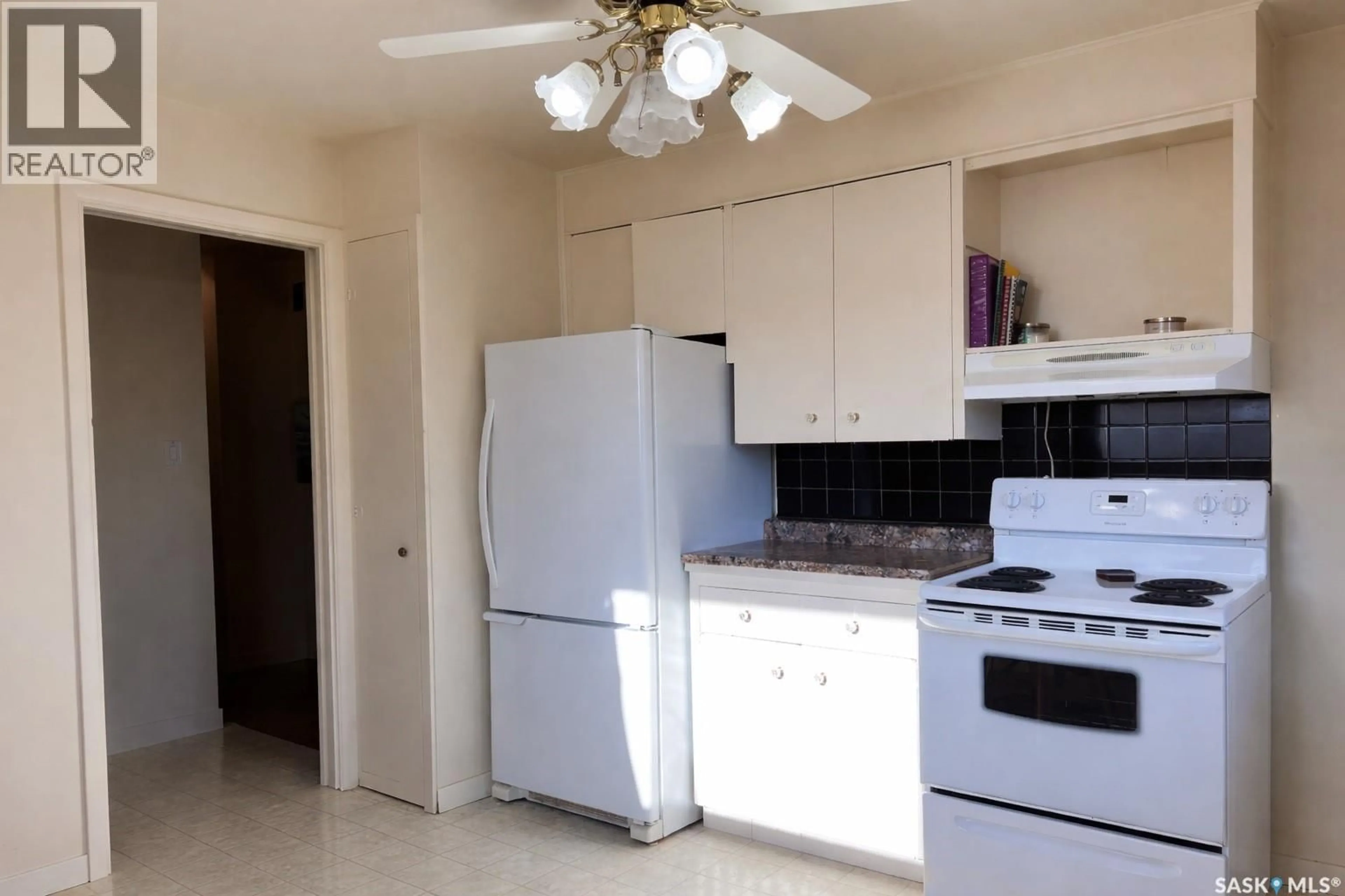 Standard kitchen, ceramic/tile floor for 606 2ND AVENUE, Raymore Saskatchewan S0A3J0