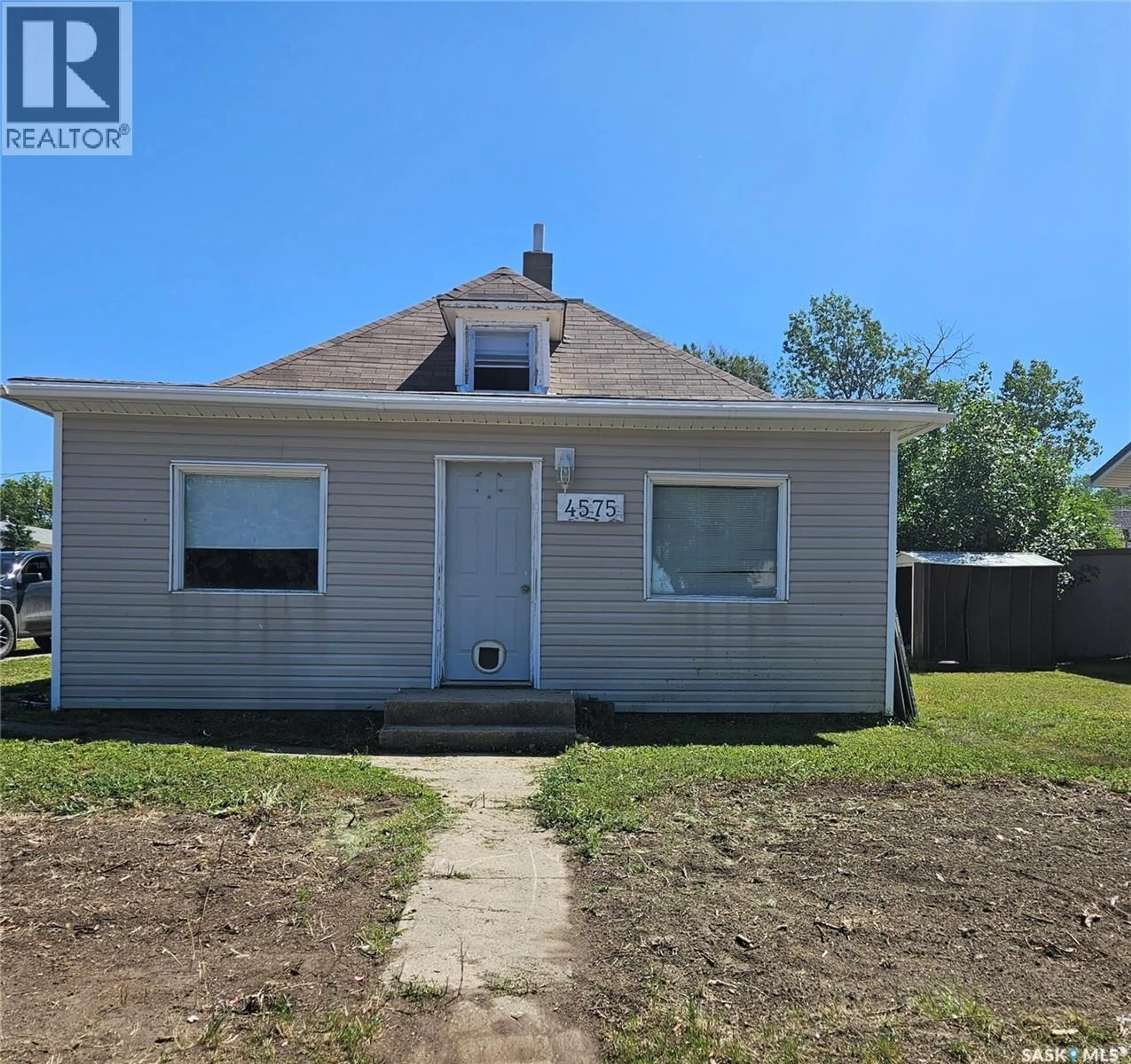 Unknown for 4575 PRICE AVENUE, Gull Lake Saskatchewan S0N1A0