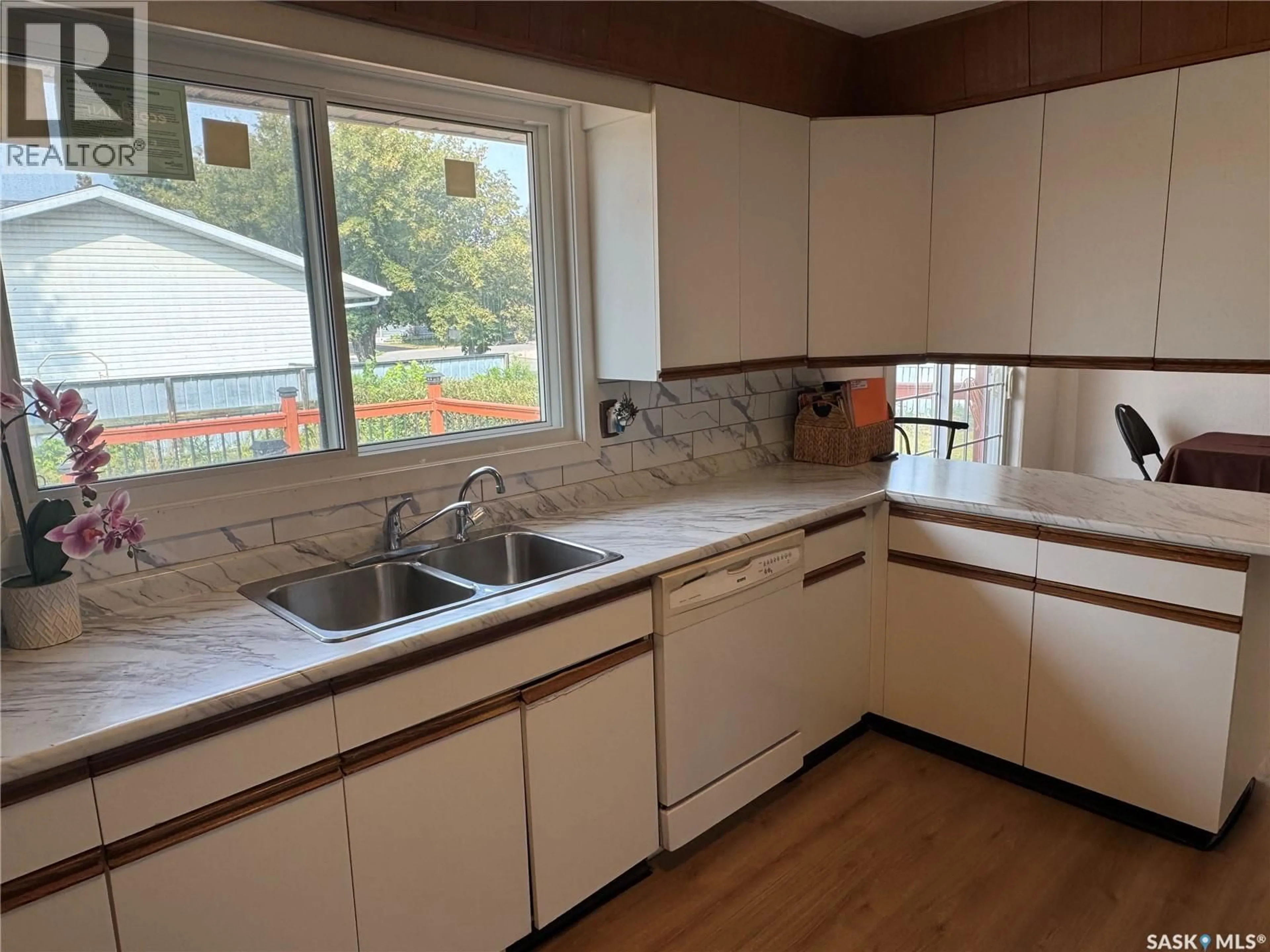 Standard kitchen, unknown for 1609 WARREN AVENUE, Weyburn Saskatchewan S4H0M3