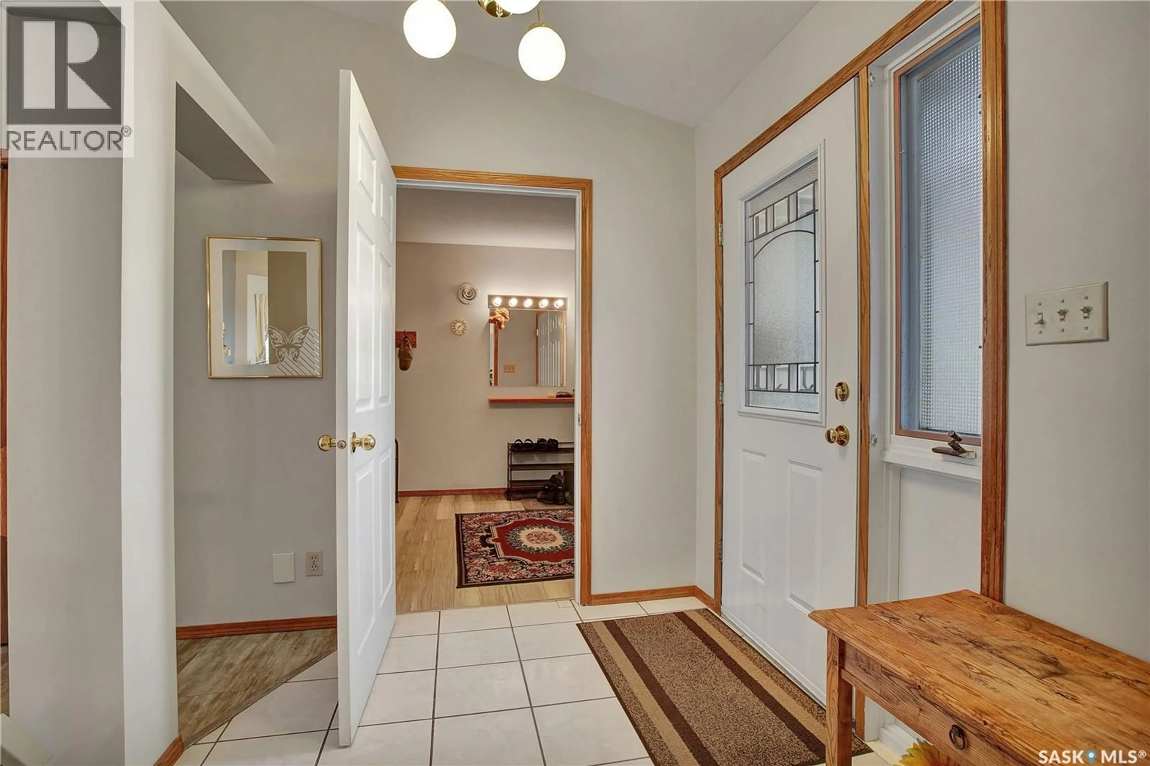 Indoor entryway for 302 6TH STREET, Hague Saskatchewan S0K1X0