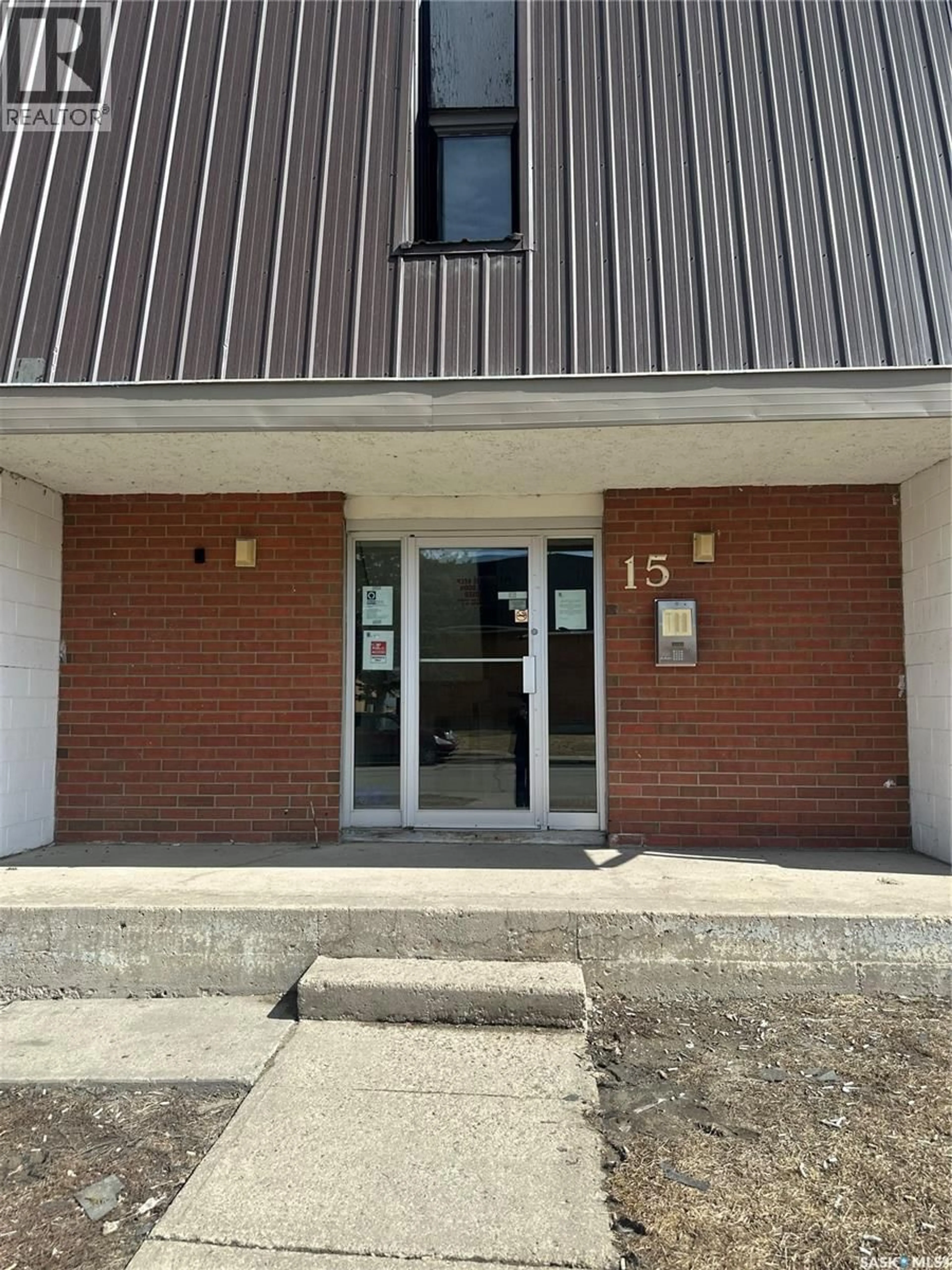 Indoor foyer for 15 - 34 CENTENNIAL STREET, Regina Saskatchewan S4S6P8