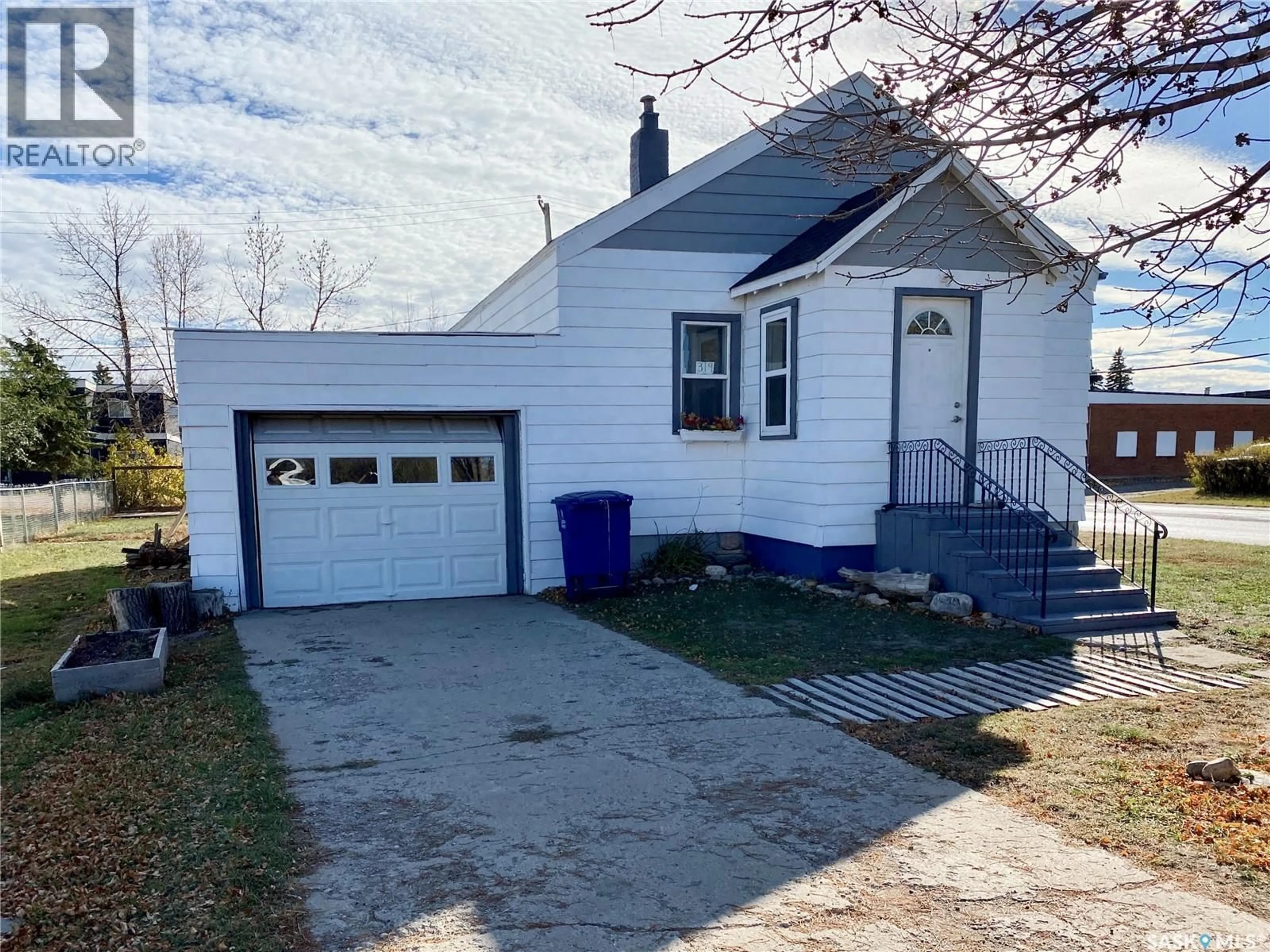Unknown for 319 RAILWAY AVENUE, Outlook Saskatchewan S0L2N0