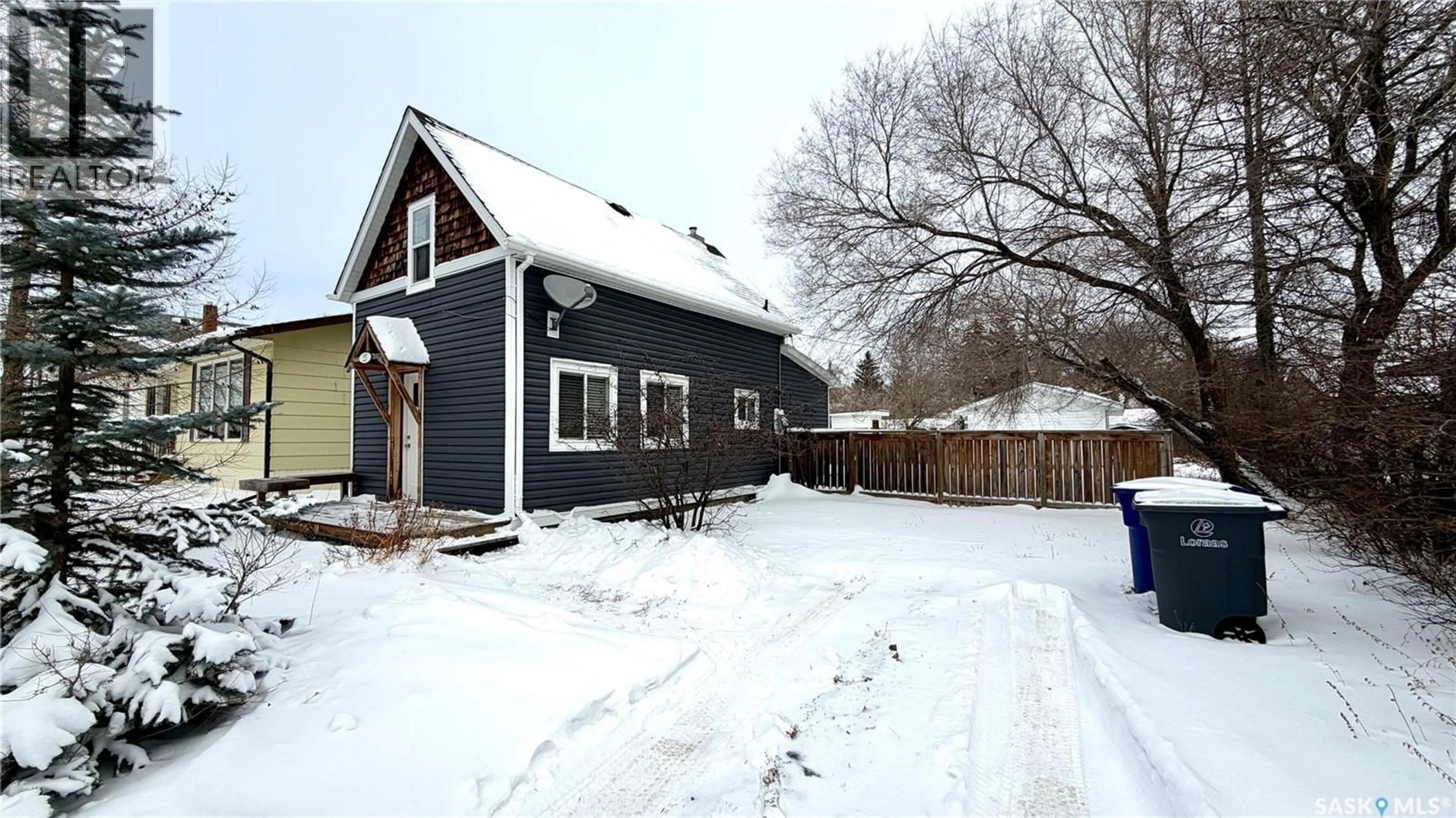 Shed for 227 DOUGLASS STREET, Outlook Saskatchewan S0L2N0