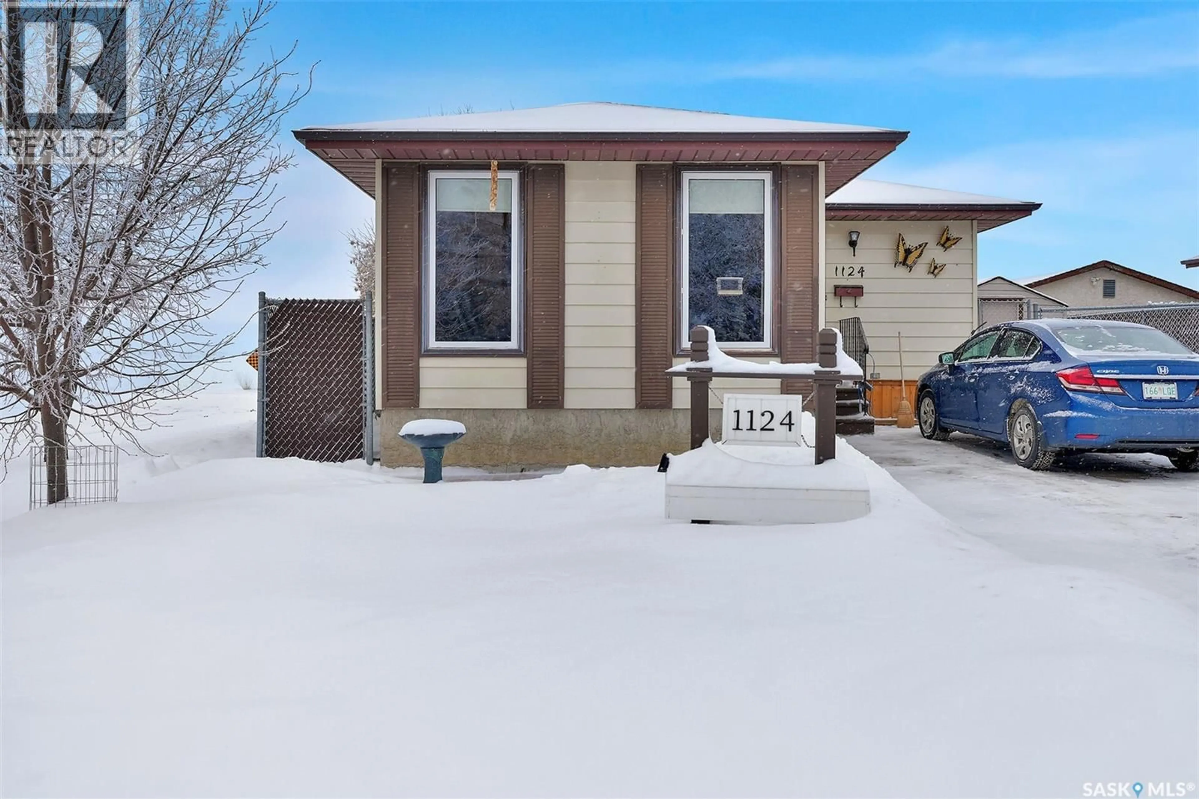 Unknown for 1124 COURTNEY STREET, Regina Saskatchewan S4R1A6