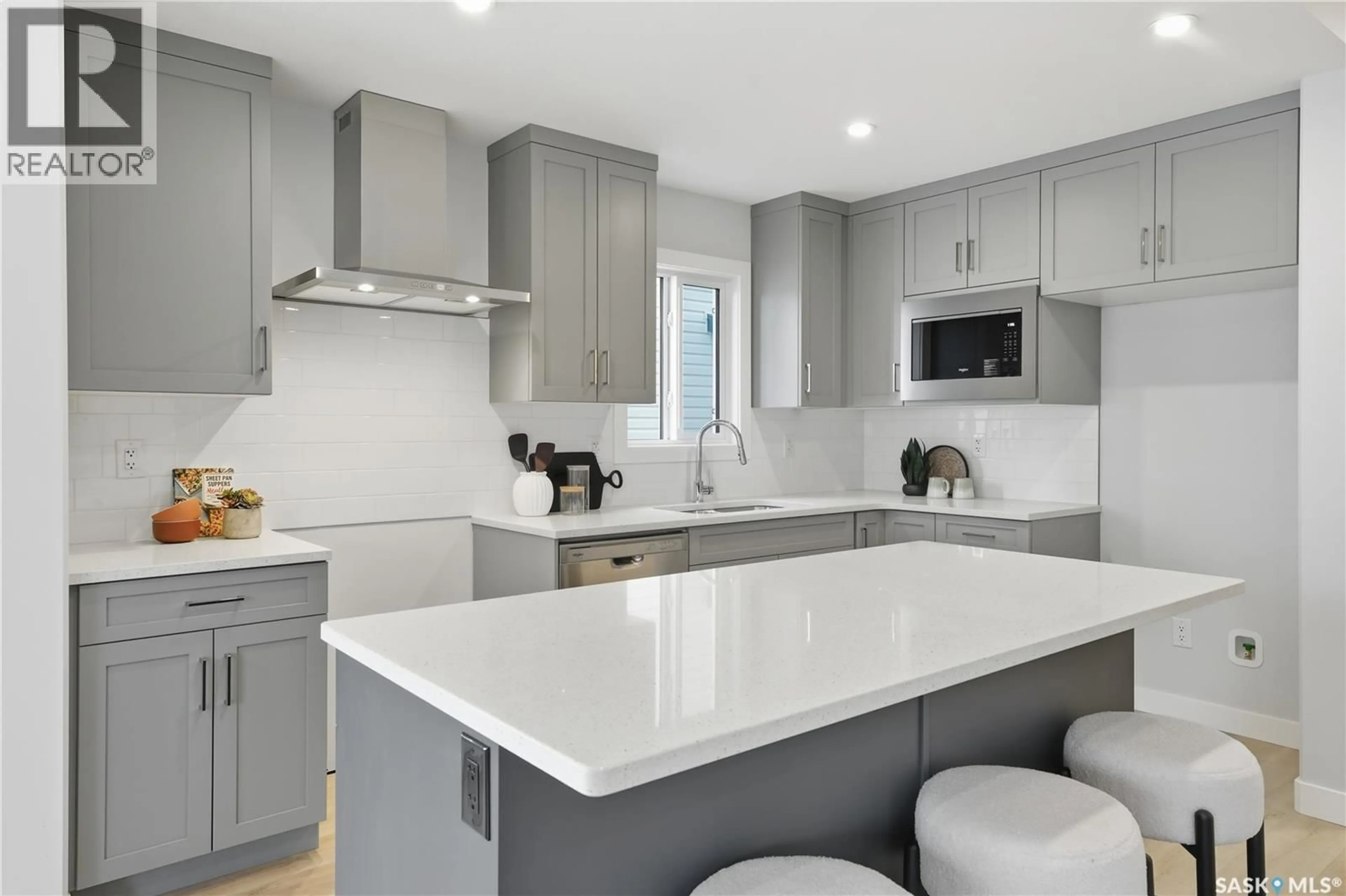 Contemporary kitchen, ceramic/tile floor for 8657 WHEAT CRESCENT, Regina Saskatchewan S4Y0H3