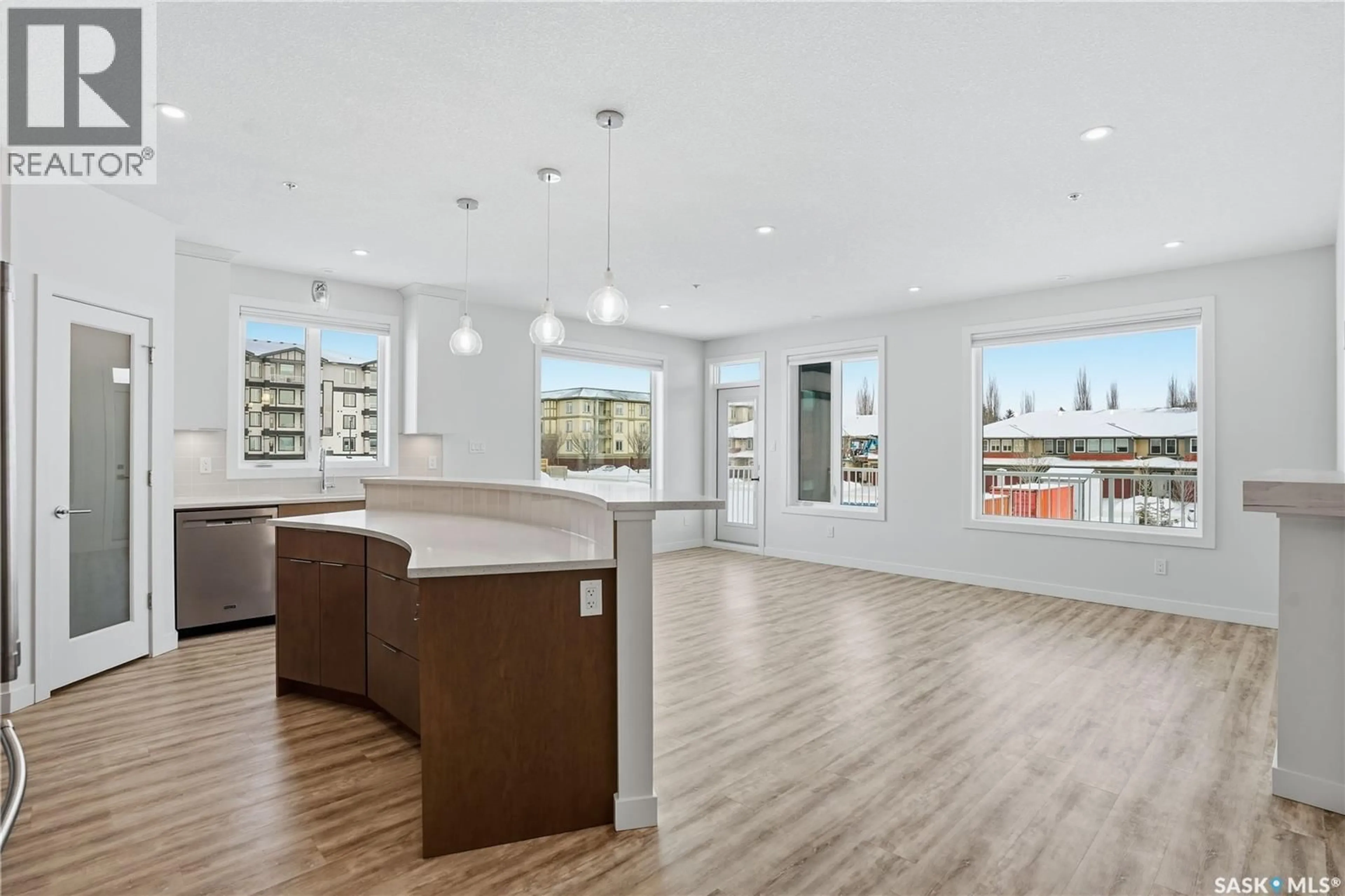 Open concept kitchen, unknown for 3581 - 201 EVANS COURT, Regina Saskatchewan S4S7A3