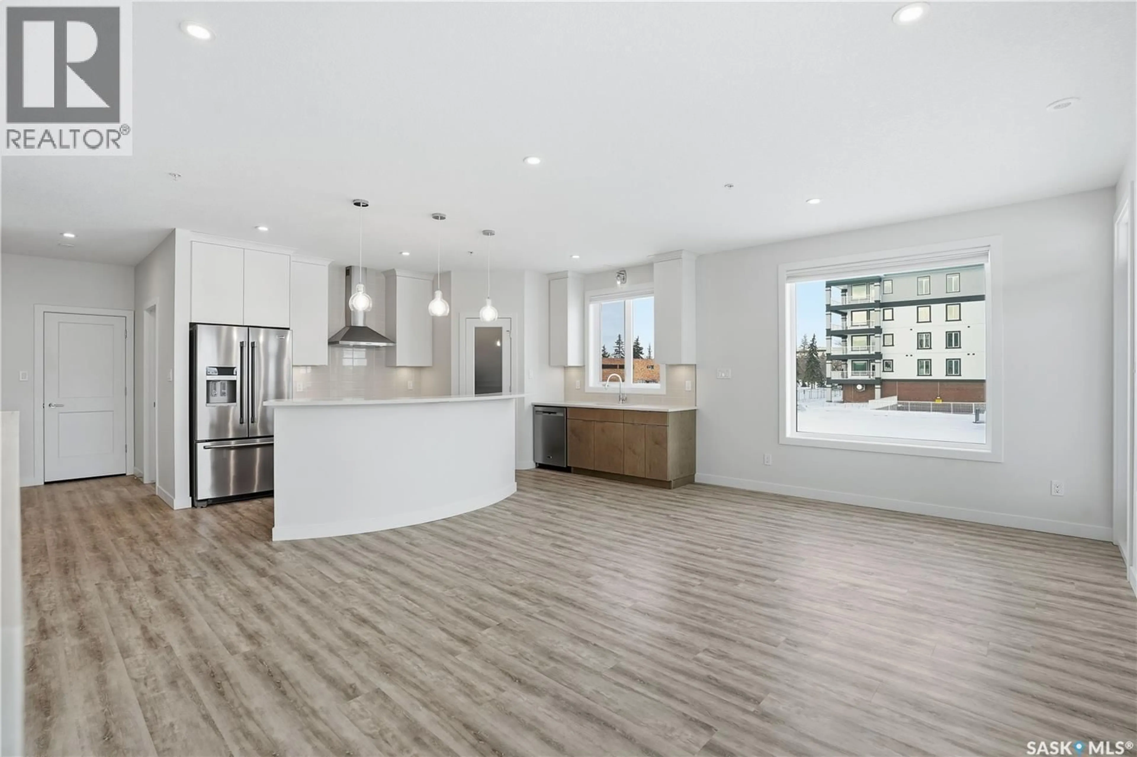 Open concept kitchen, unknown for 3581 - 201 EVANS COURT, Regina Saskatchewan S4S7A3