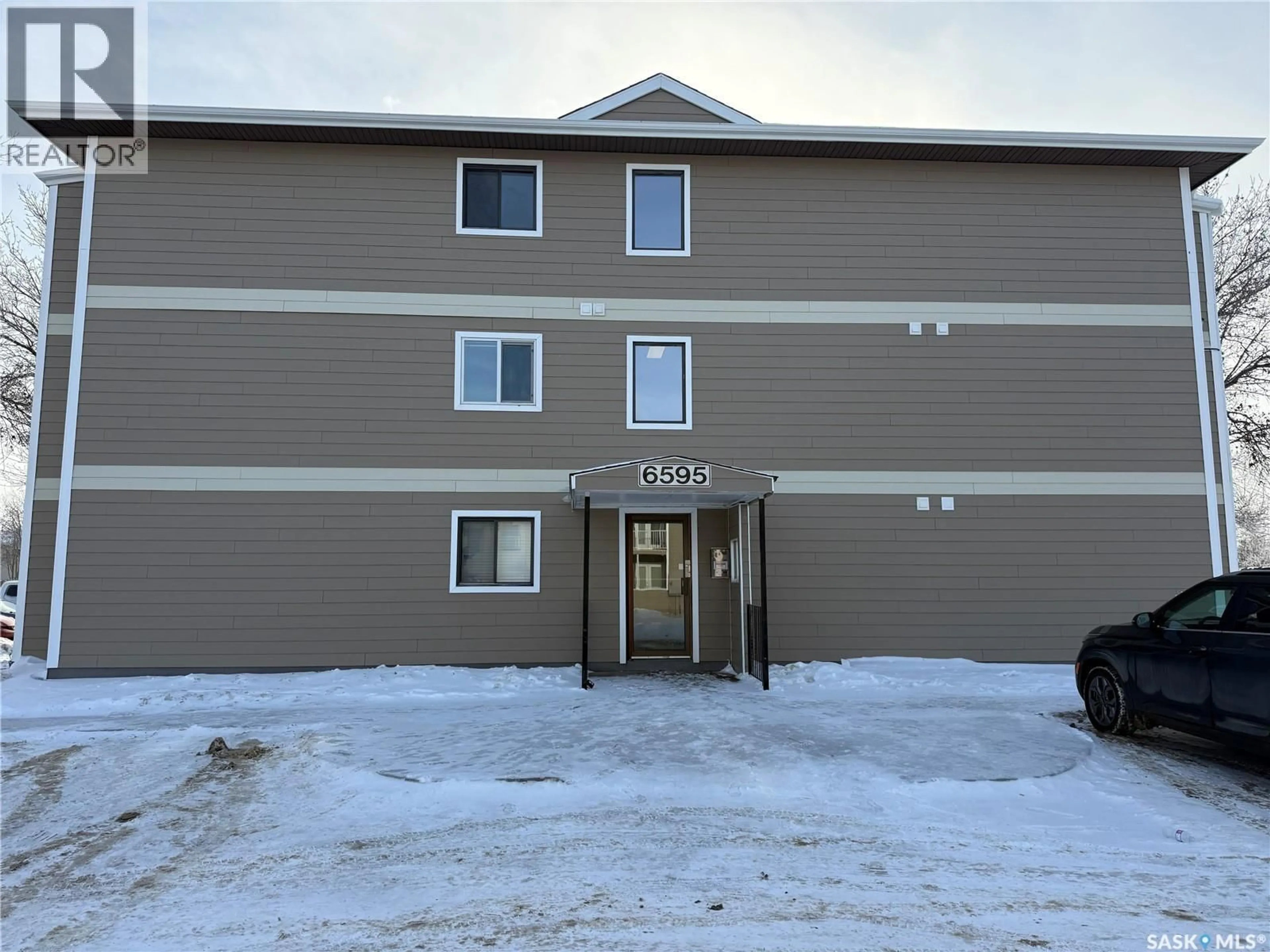 Unknown for 15 ROCHDALE BOULEVARD, Regina Saskatchewan S4X2Z1