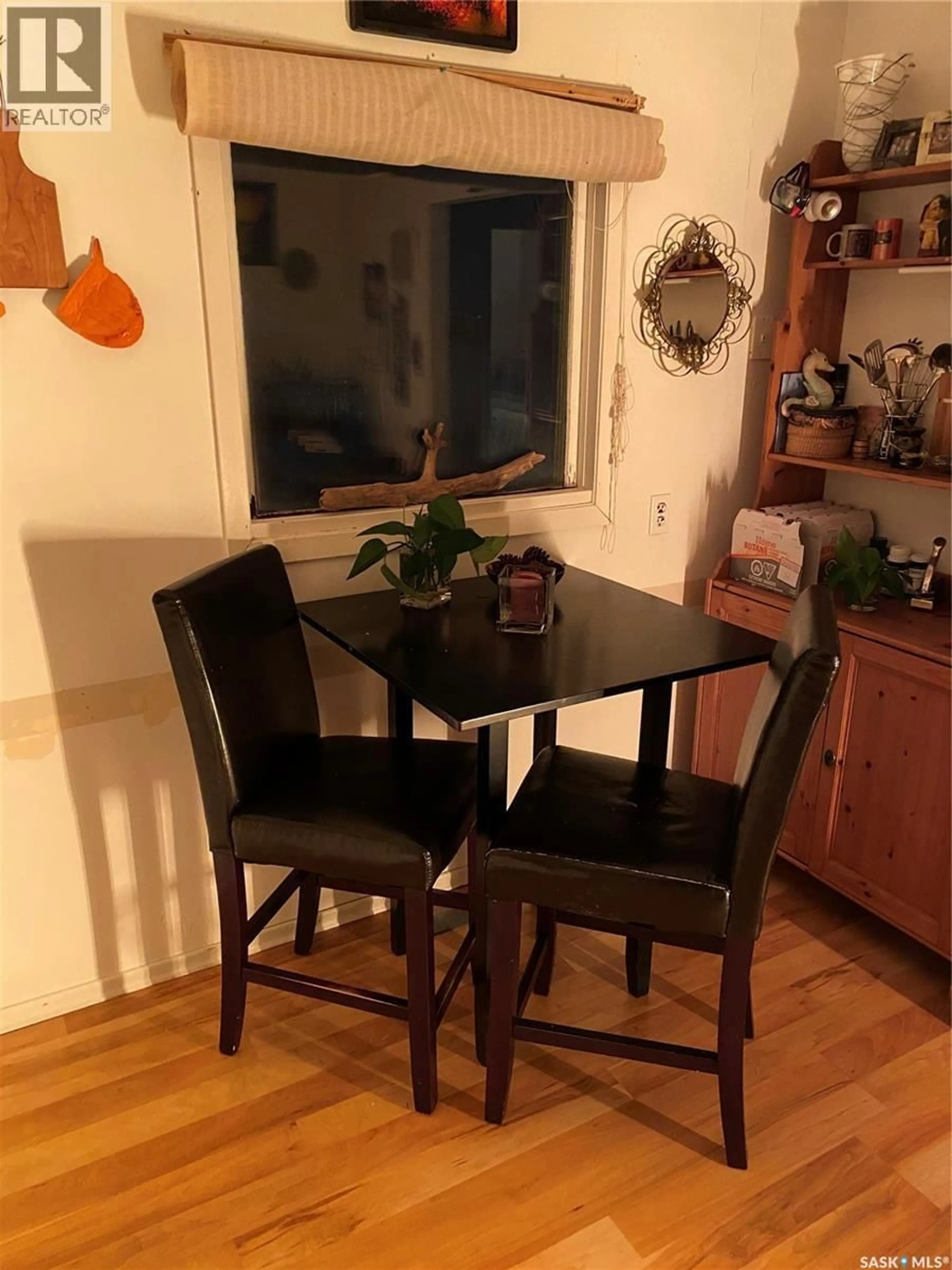 Dining room, wood/laminate floor for K B ACREAGE, Kellross Rm No. 247 Saskatchewan S0A1V0