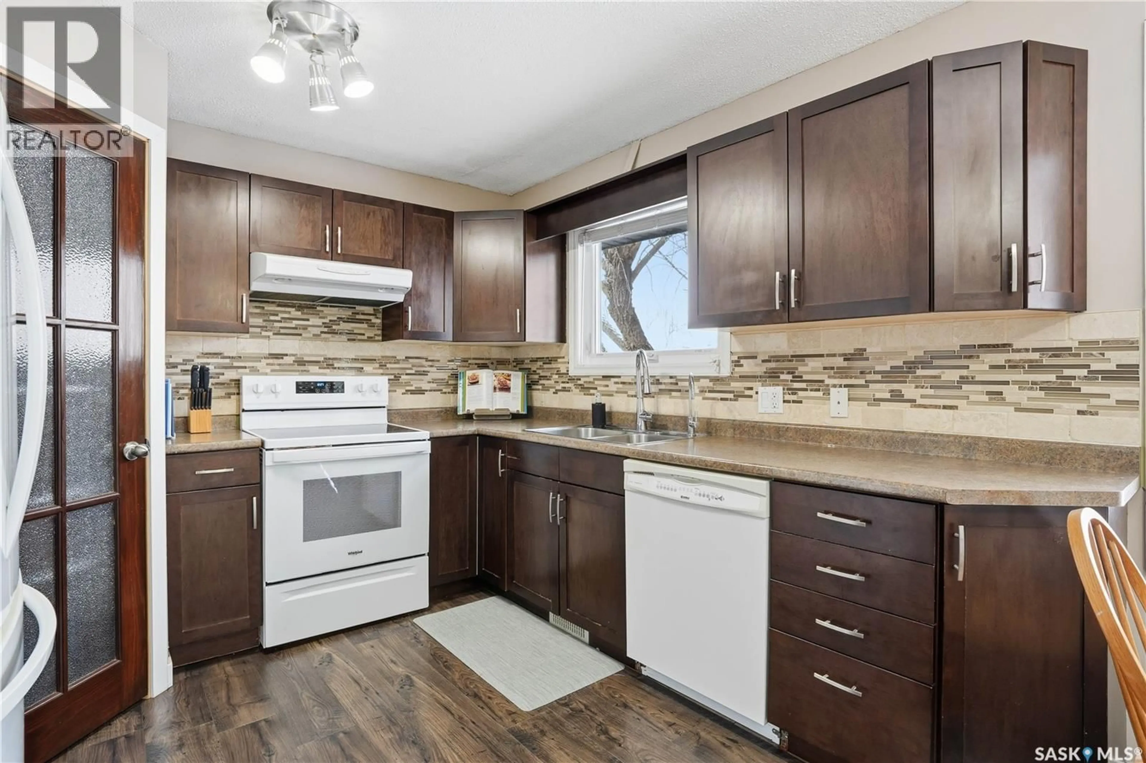 Standard kitchen, wood/laminate floor for 58 STRAUB CRESCENT, Regina Saskatchewan S4T6S6