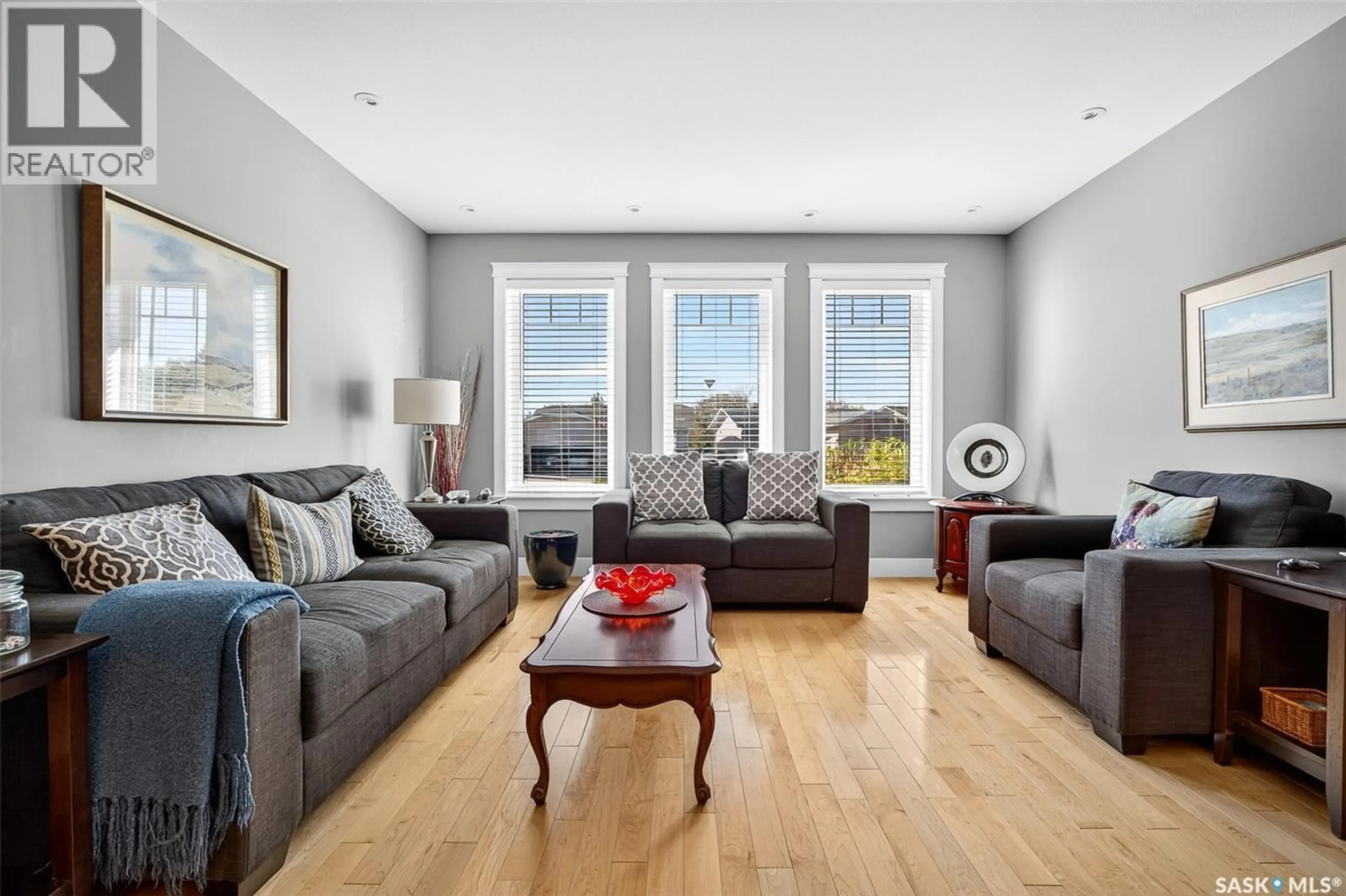 Living room with furniture, unknown for 133 WOOD LILY DRIVE, Moose Jaw Saskatchewan S6J1E9