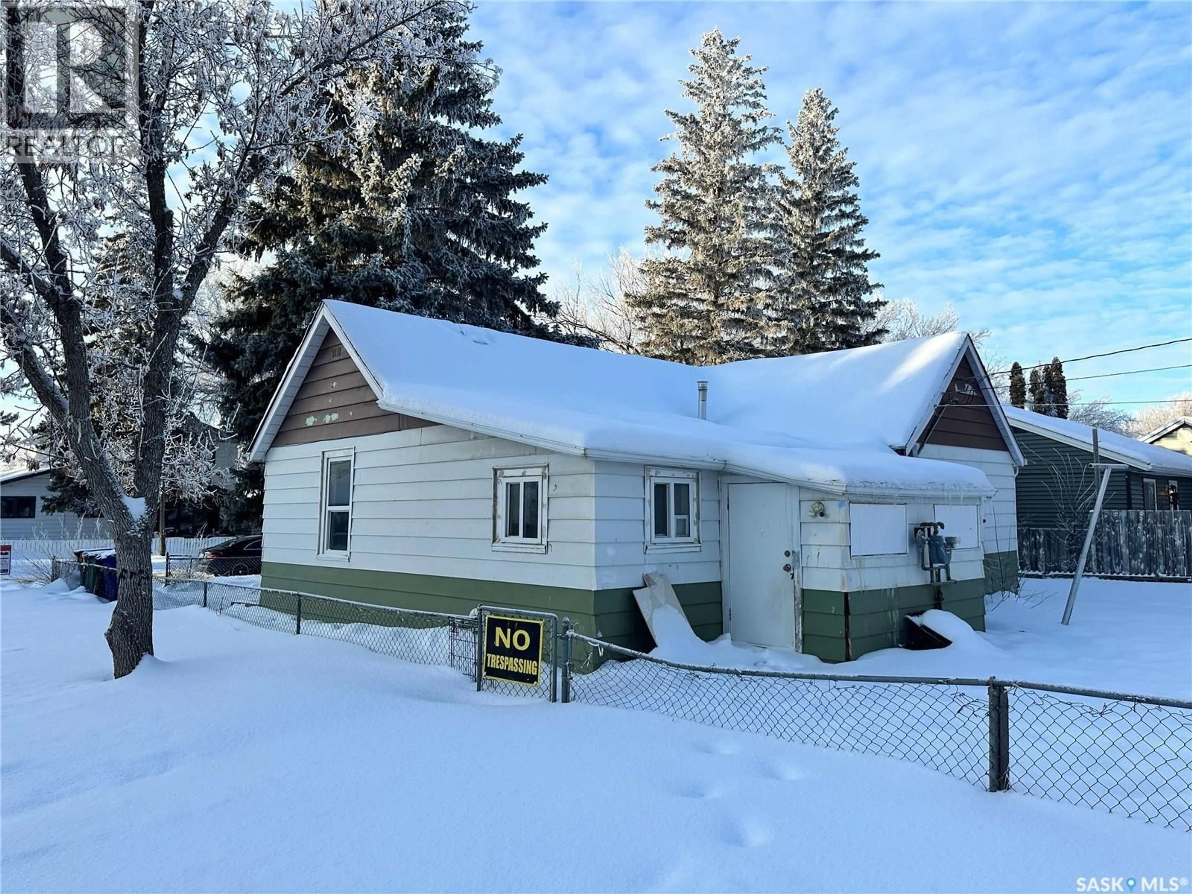 Unknown for 1502 F AVENUE, Saskatoon Saskatchewan S7L1X9