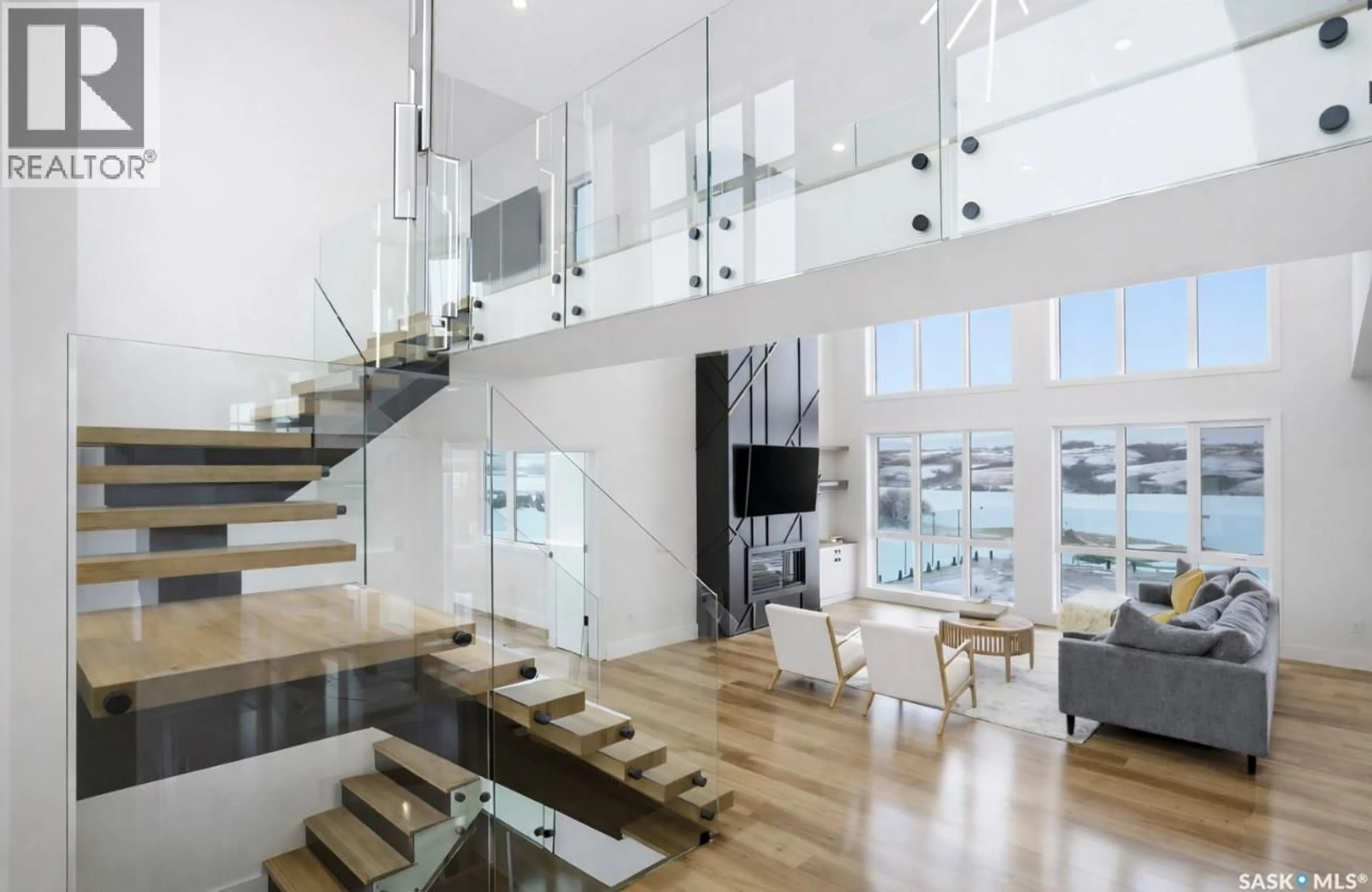 Indoor foyer for 91 SUNRISE DRIVE, Dundurn Rm No. 314 Saskatchewan S7C0A6