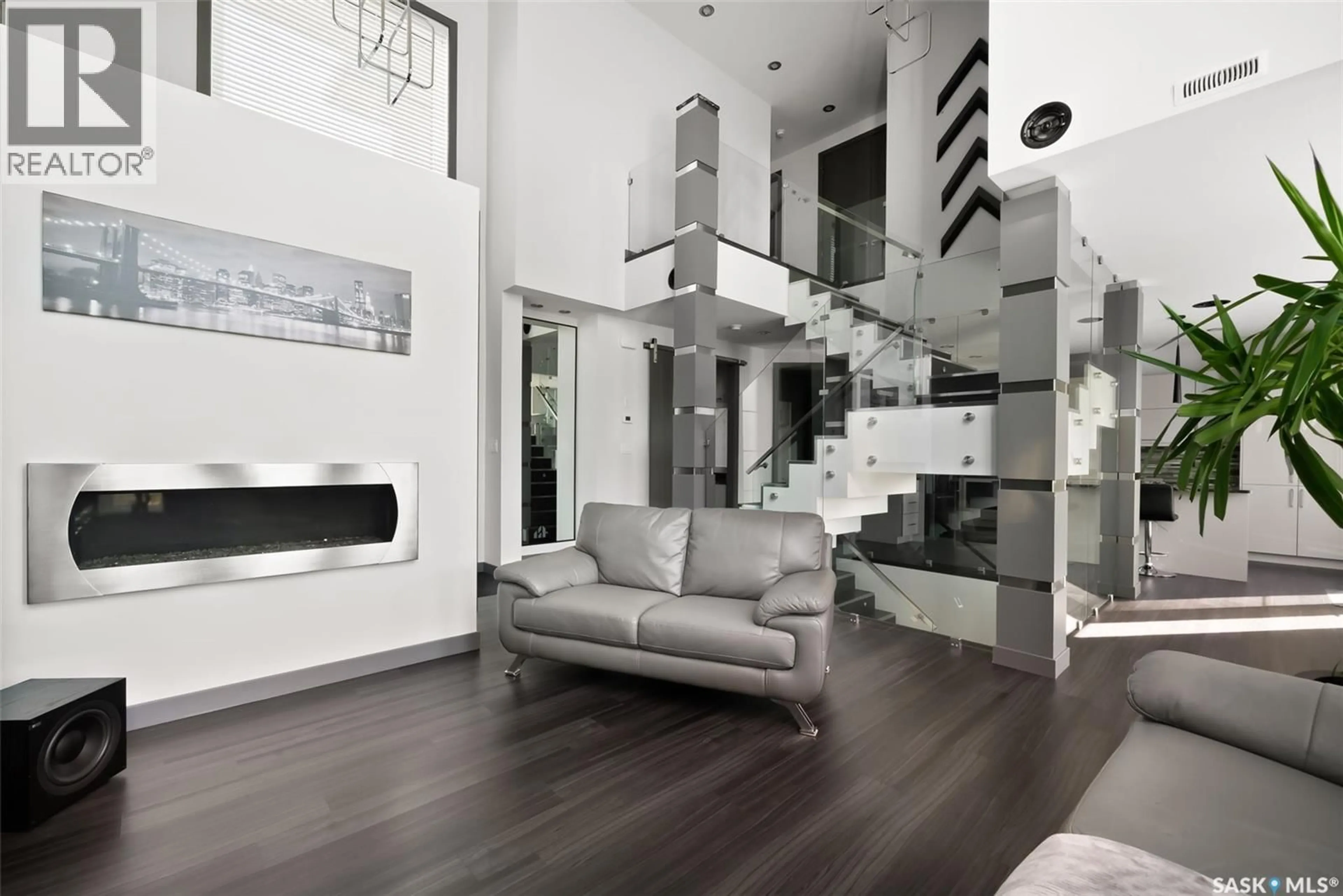 Unknown for 7832 SAGEBRUSH CRESCENT, Regina Saskatchewan S4Y0A9