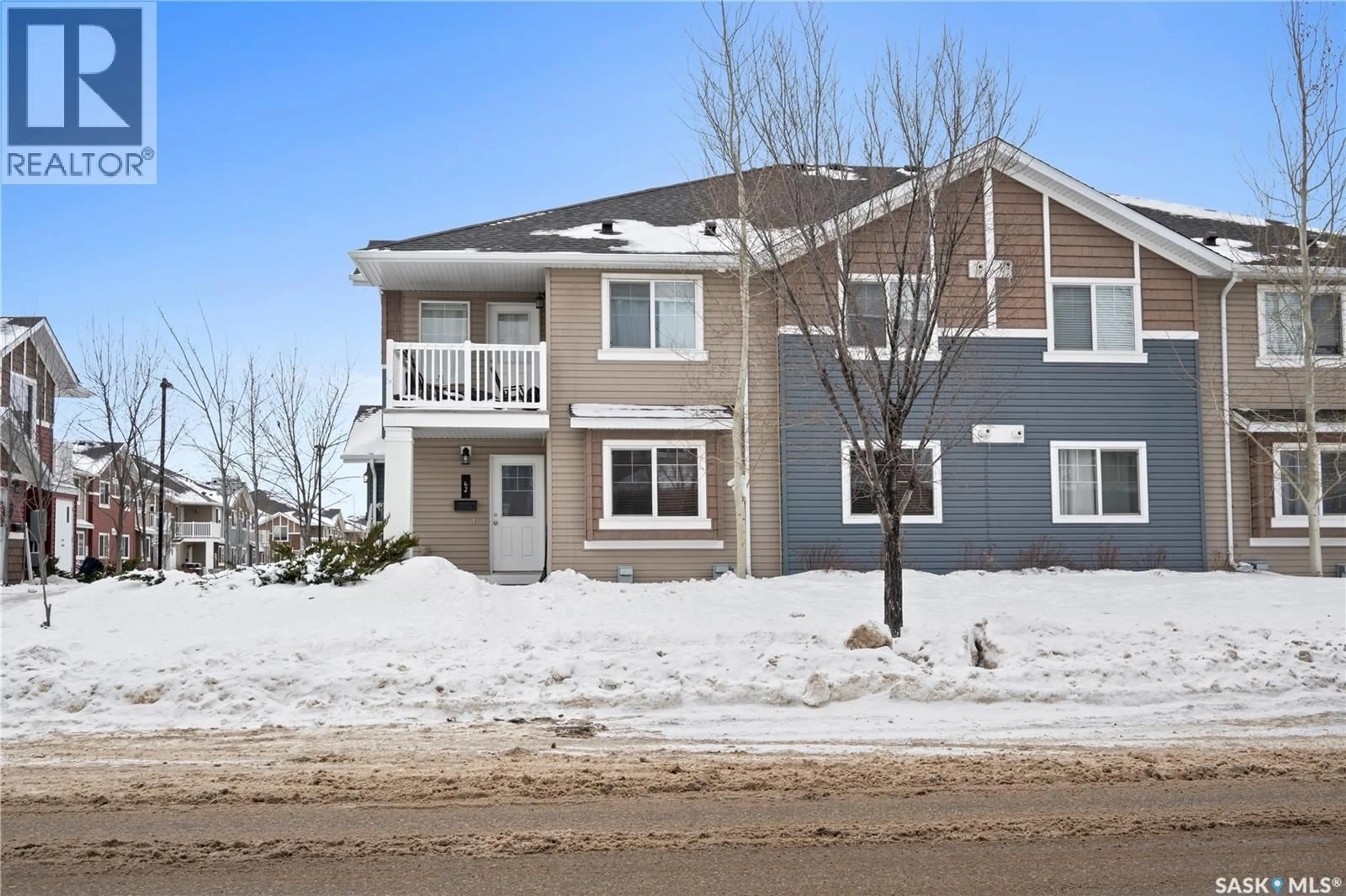 Home with vinyl exterior material, street for 62 - 5612 GORDON ROAD, Regina Saskatchewan S4W0M1