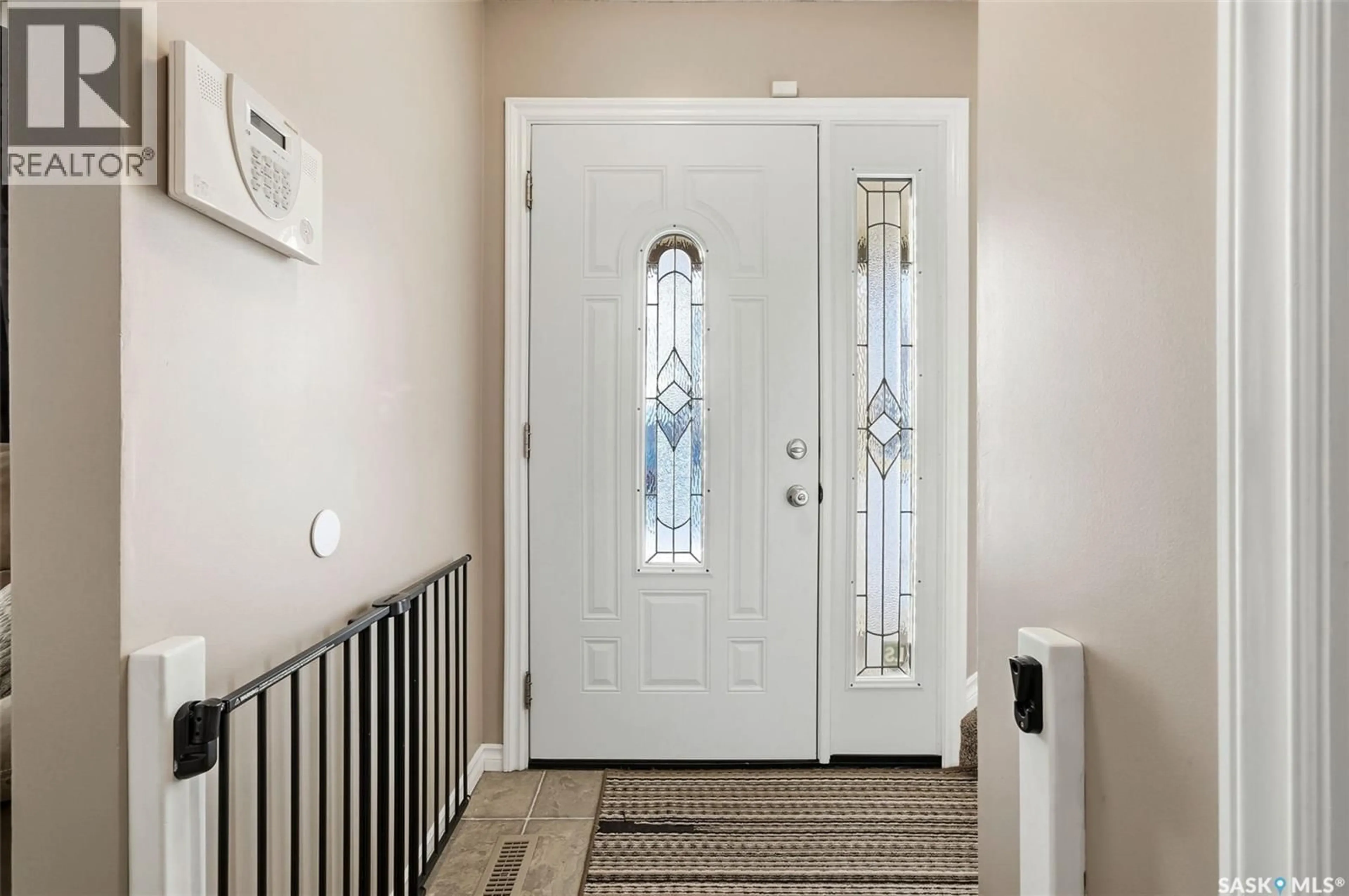 Indoor entryway for 63 CHAMP CRESCENT, Regina Saskatchewan S4R5B5