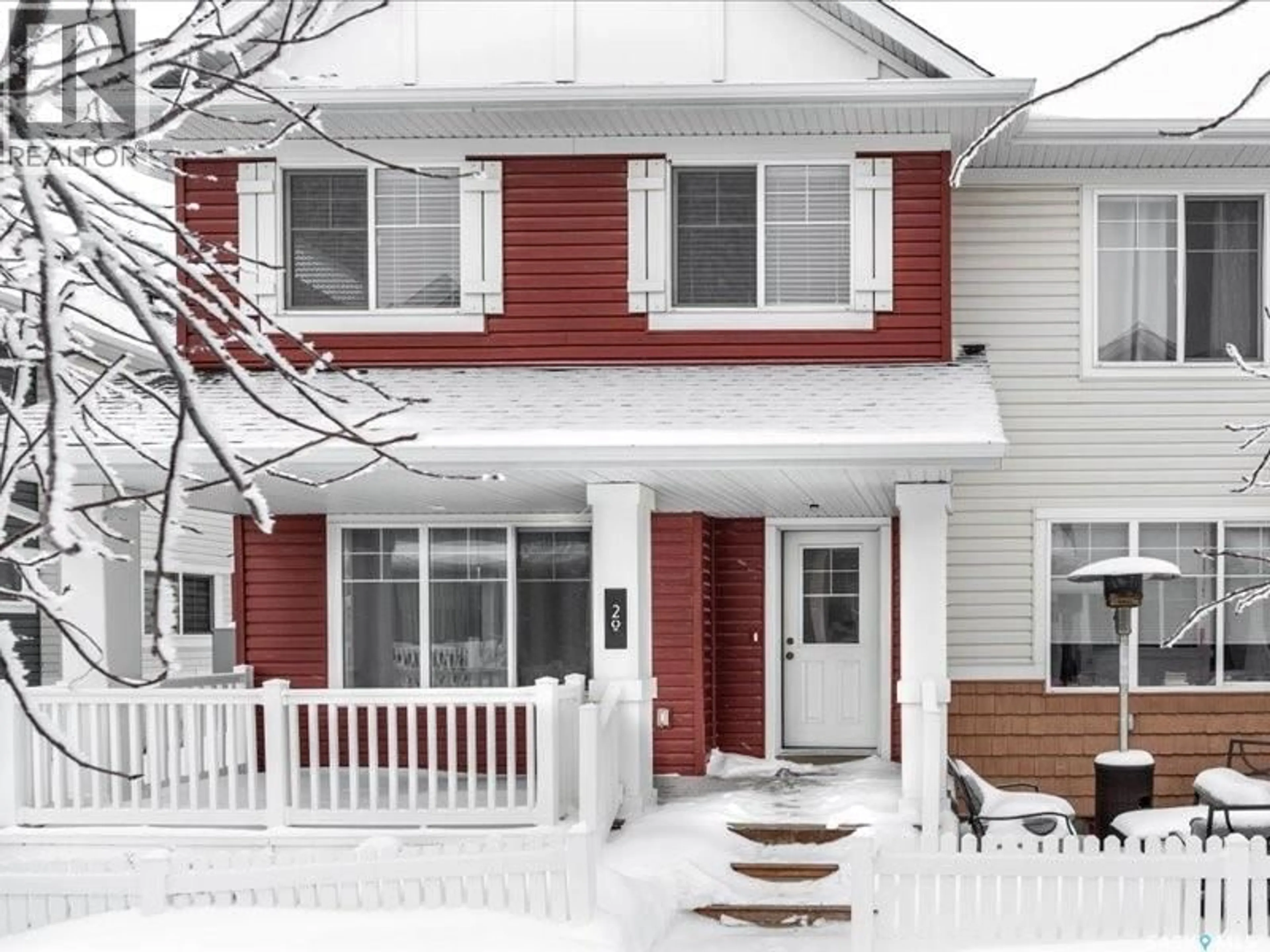 Home with vinyl exterior material, street for 5286 - 20 AERODROME ROAD, Regina Saskatchewan S4W0H7