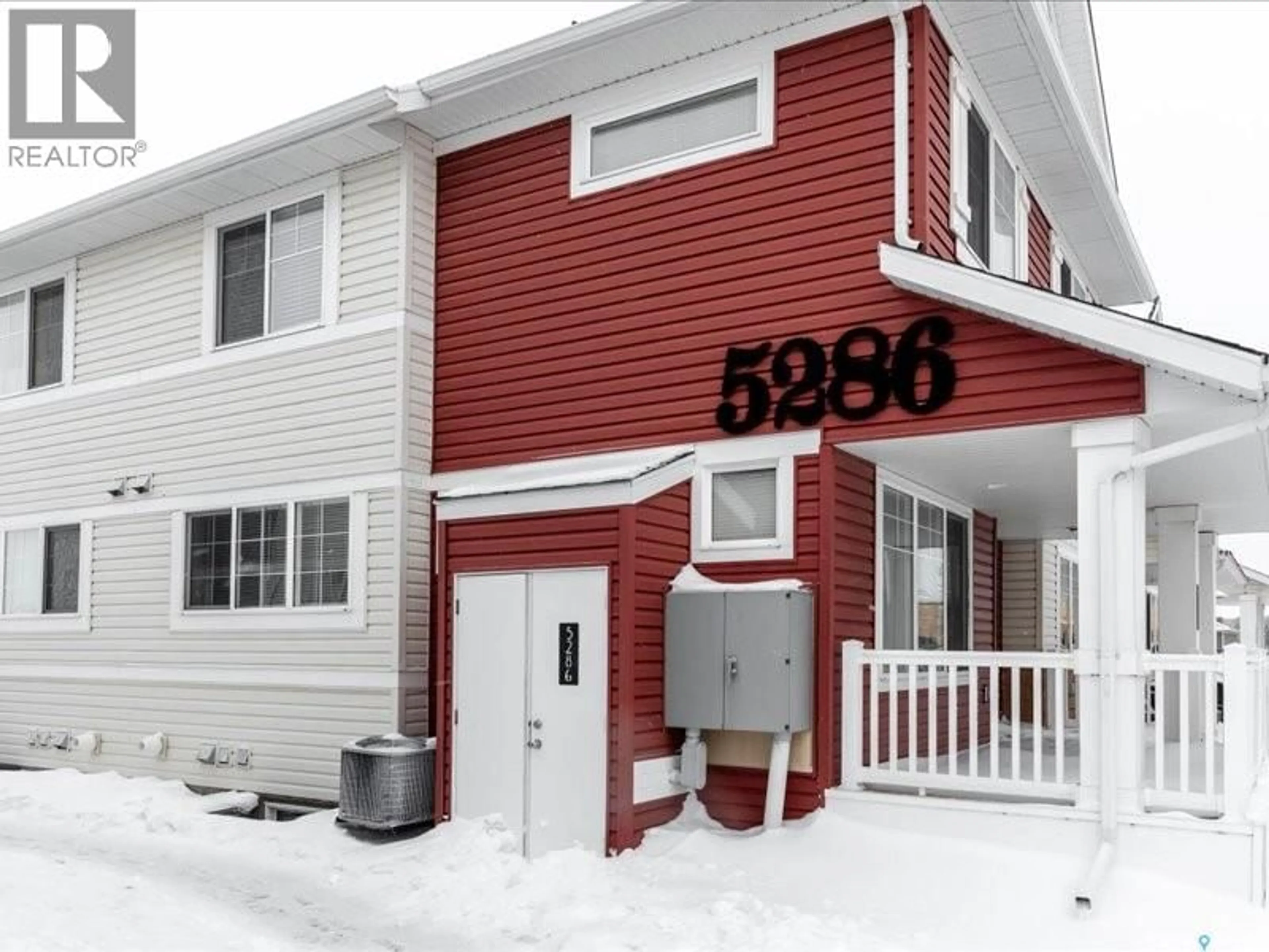 Home with vinyl exterior material, building for 5286 - 20 AERODROME ROAD, Regina Saskatchewan S4W0H7