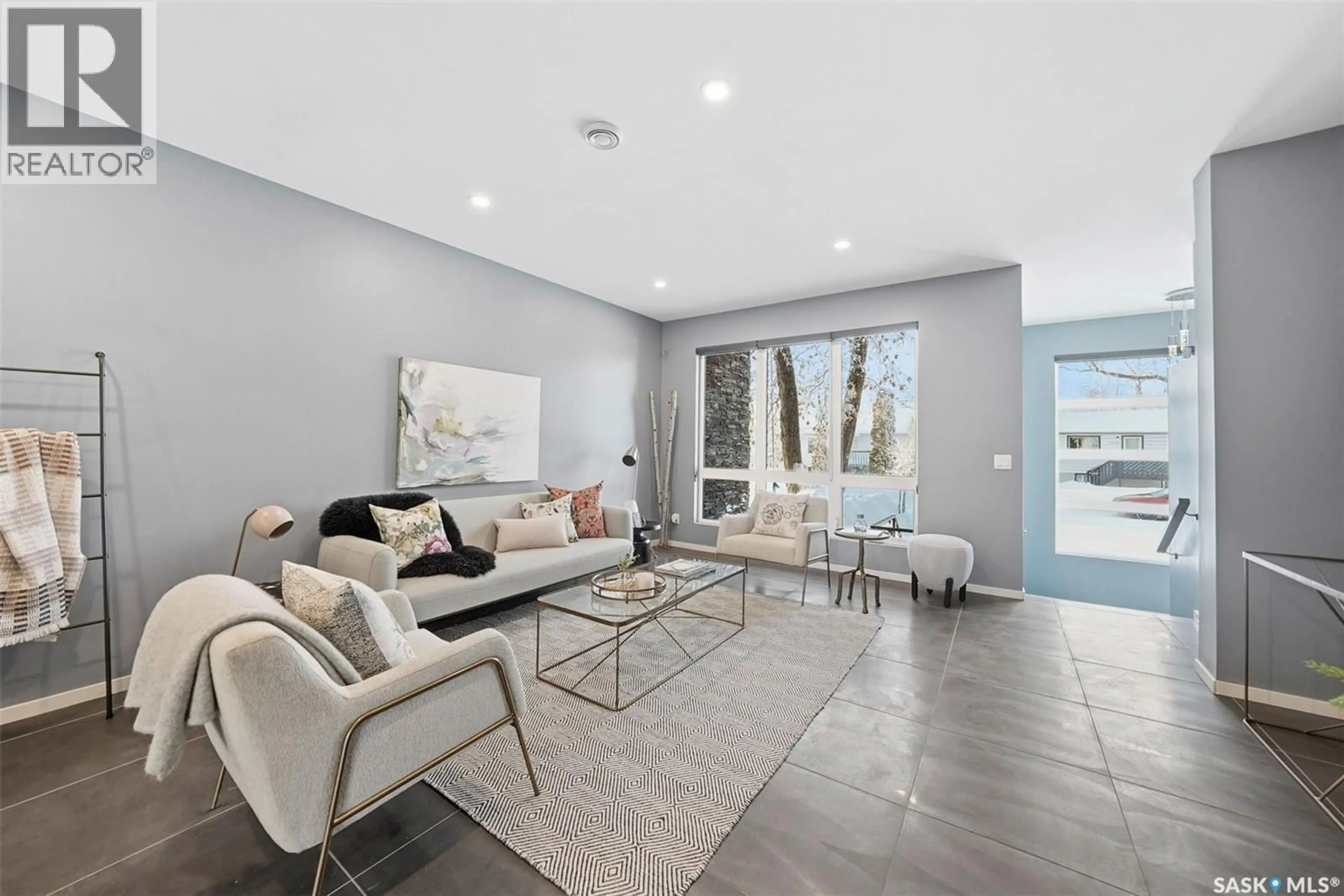 Living room with furniture, unknown for 1310 EMPRESS AVENUE, Saskatoon Saskatchewan S7K3G1