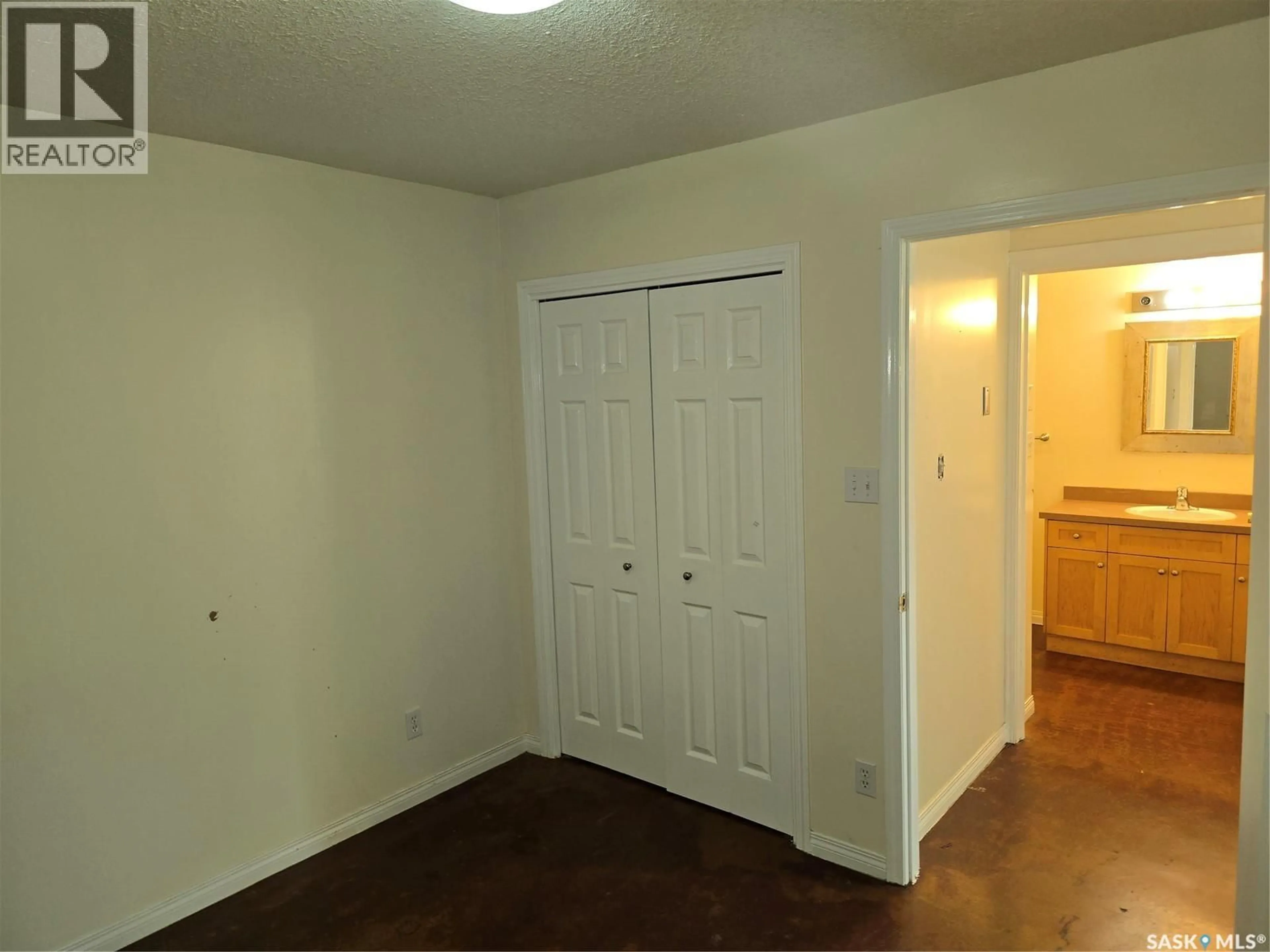 A pic of a room for 924 MONTAGUE STREET, Regina Saskatchewan S4T3H3