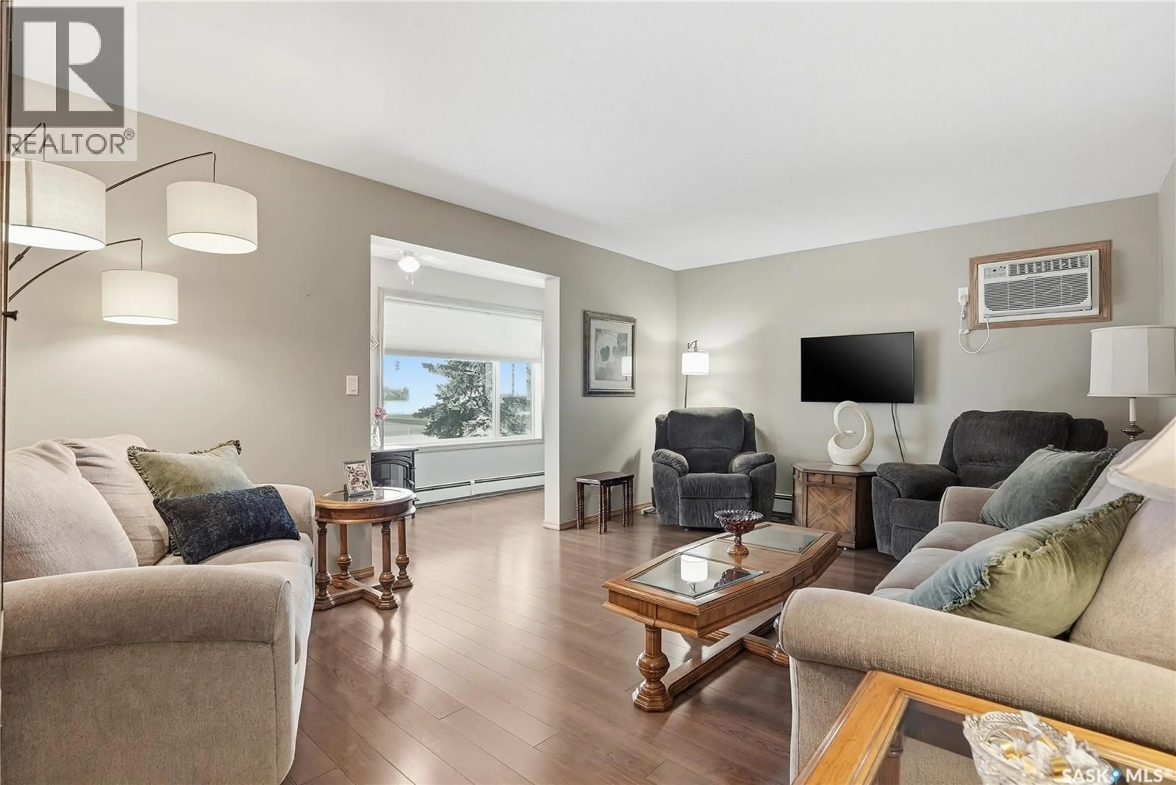 Living room with furniture, unknown for 111 103 KEEVIL CRESCENT, Saskatoon Saskatchewan S7N4L9