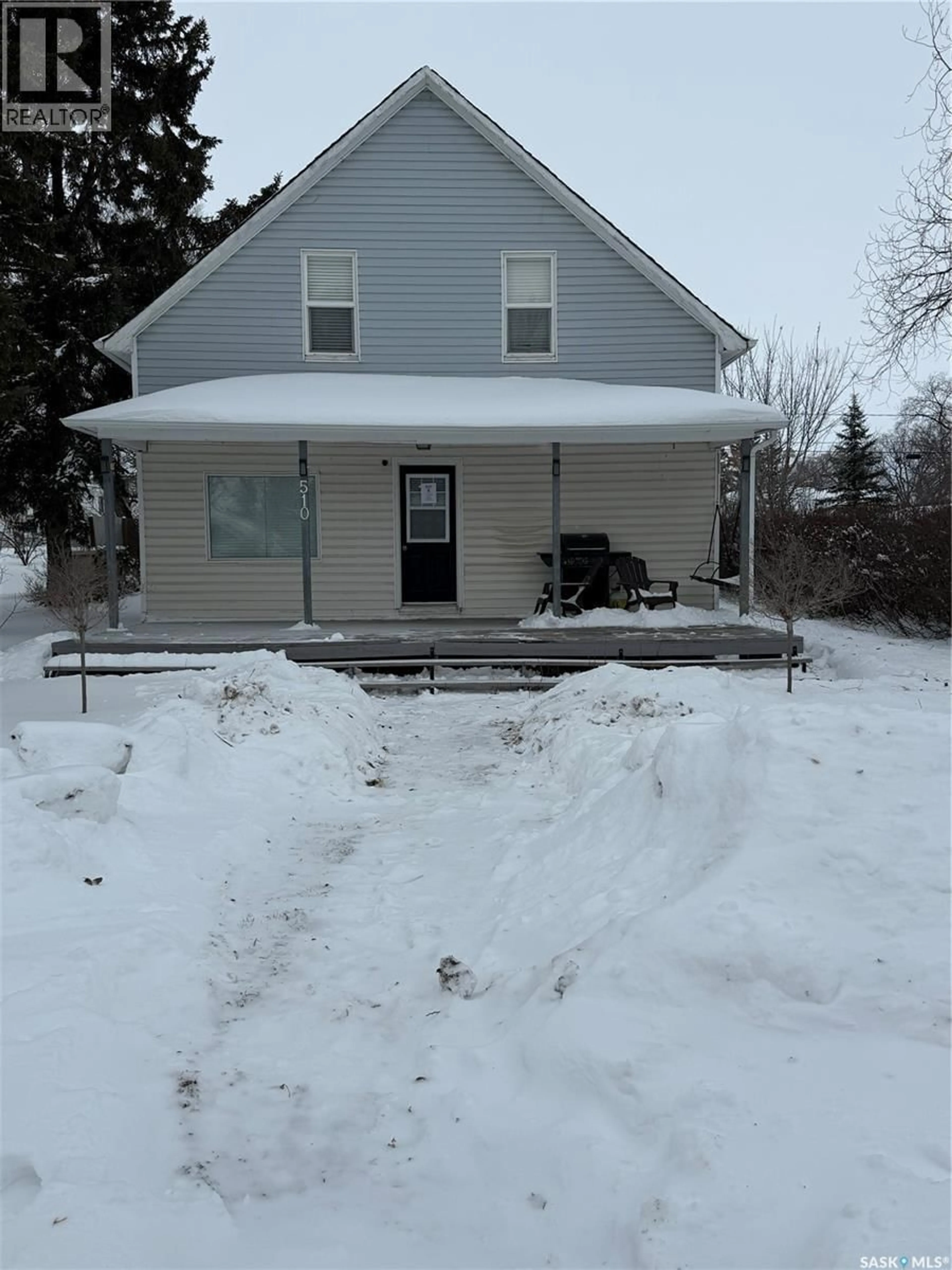 A pic from outside/outdoor area/front of a property/back of a property/a pic from drone, street for 510 BANGOR AVENUE, Viscount Saskatchewan S0K4M0