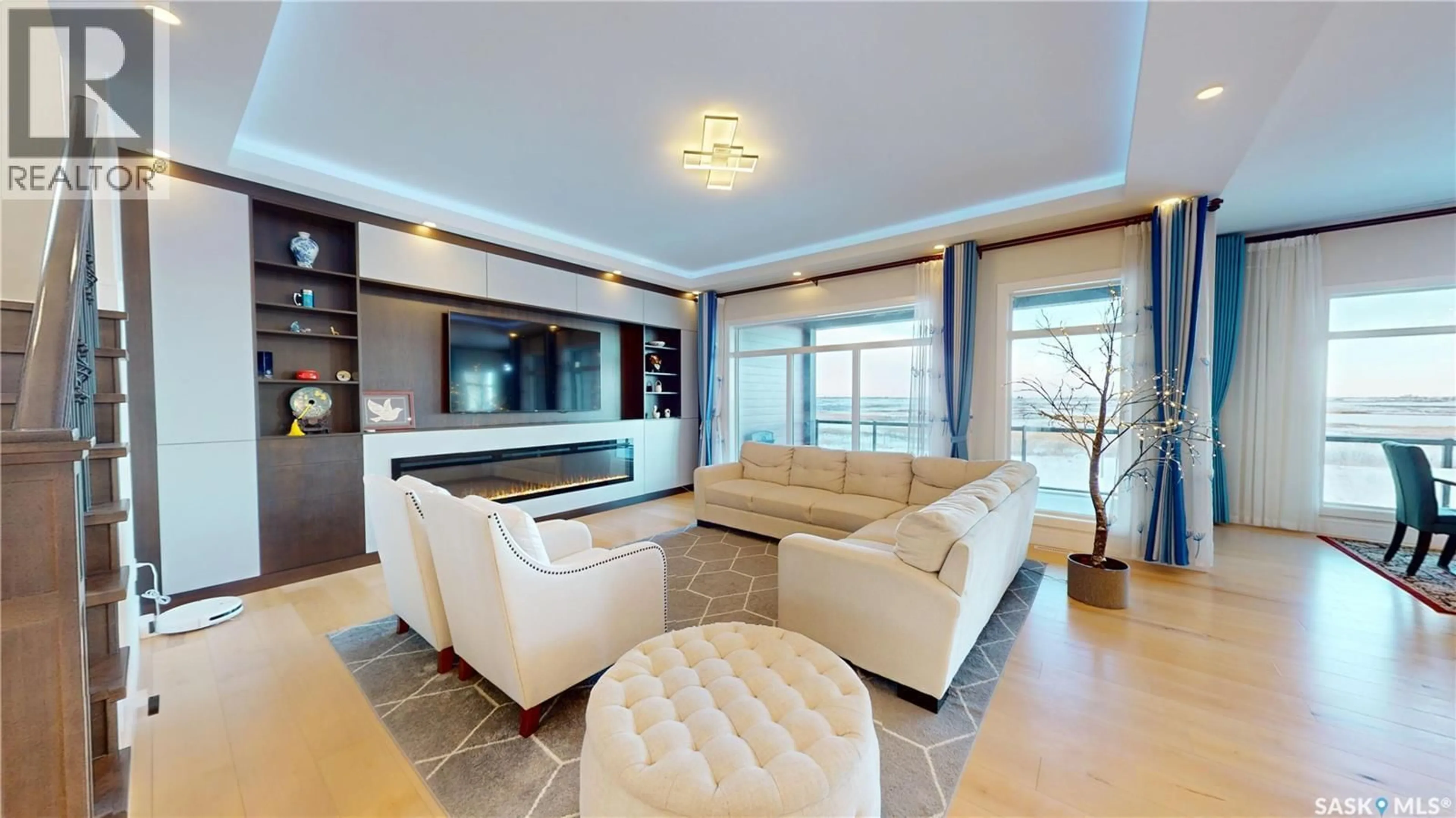 Living room with furniture, unknown for 407 KENASCHUK CRESCENT, Saskatoon Saskatchewan S7W0Y3