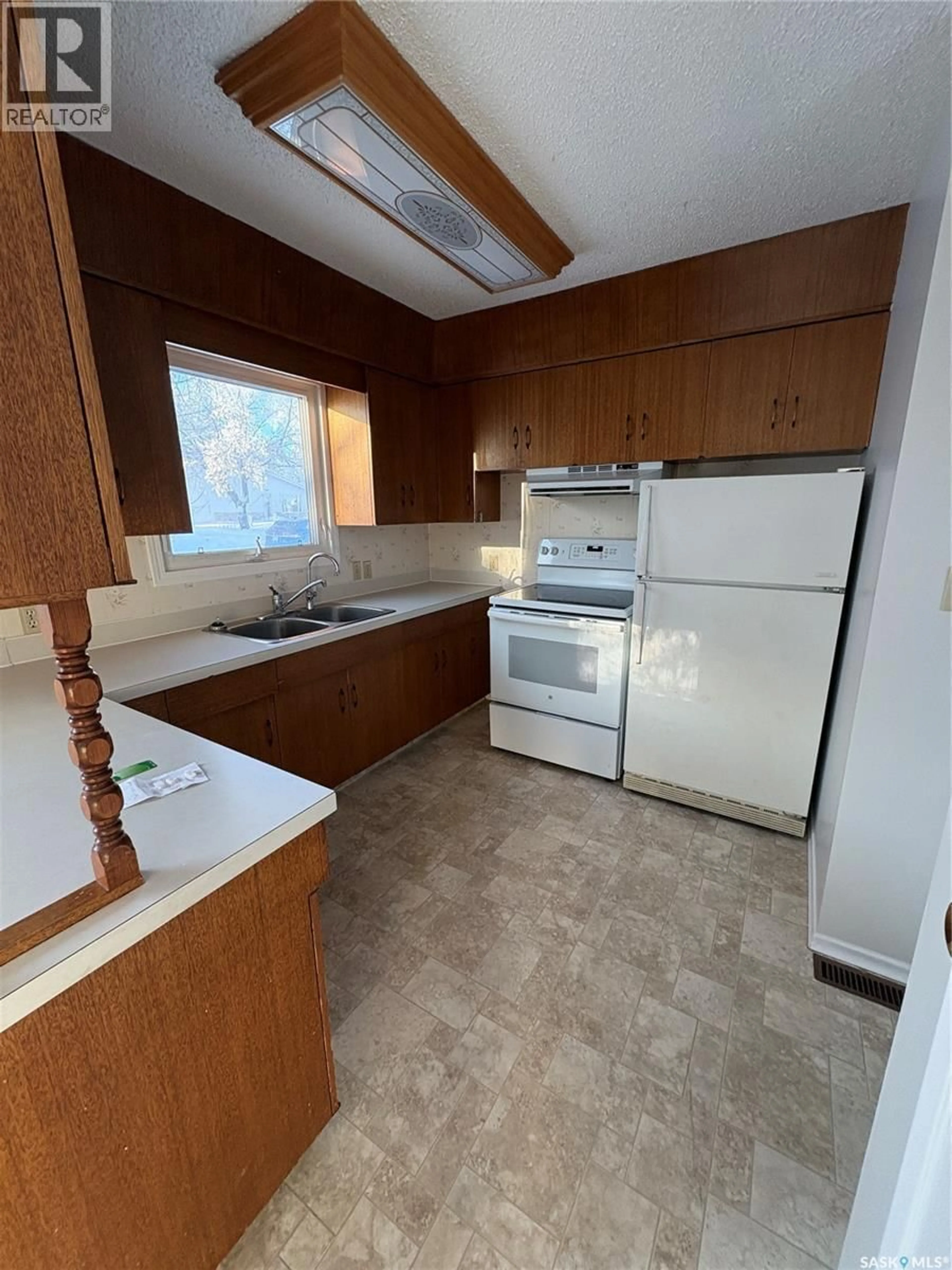 Standard kitchen, unknown for 112 2ND AVENUE, Kelvington Saskatchewan S0A1W0