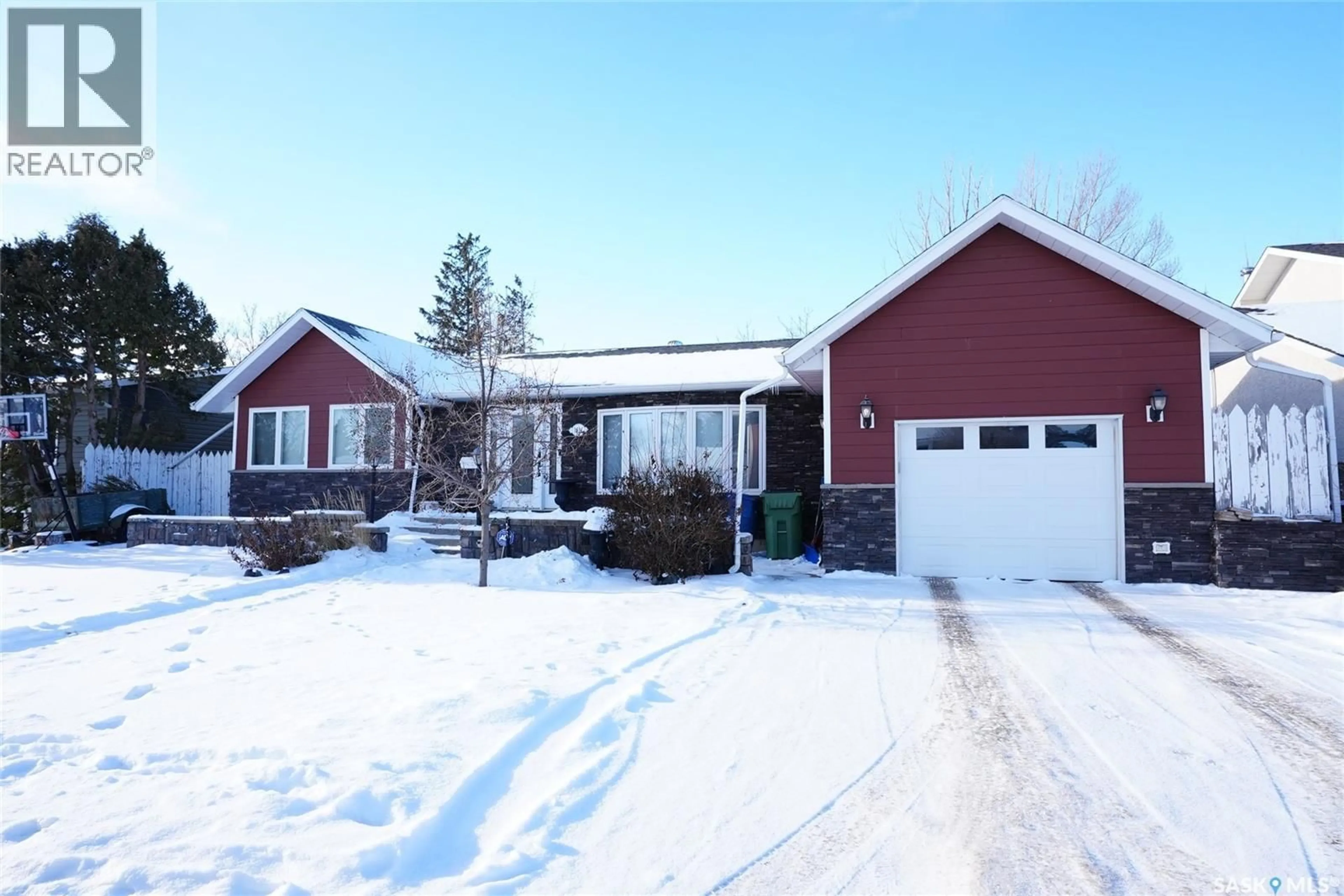 Unknown for 1614 11TH AVENUE, Moose Jaw Saskatchewan S6H6W9