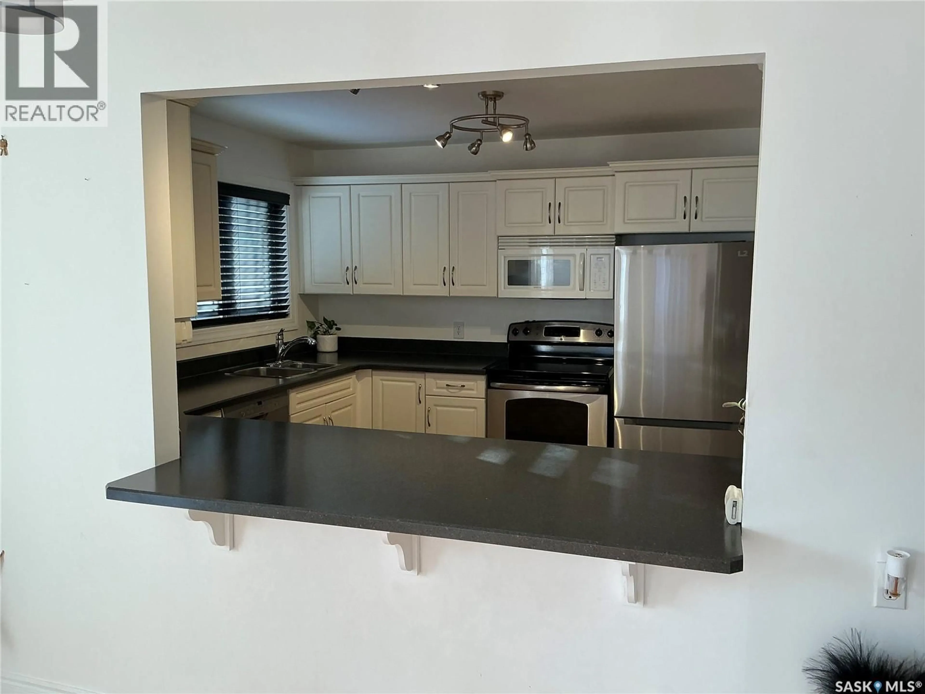 Unknown for 137 X AVENUE, Saskatoon Saskatchewan S7M3H2