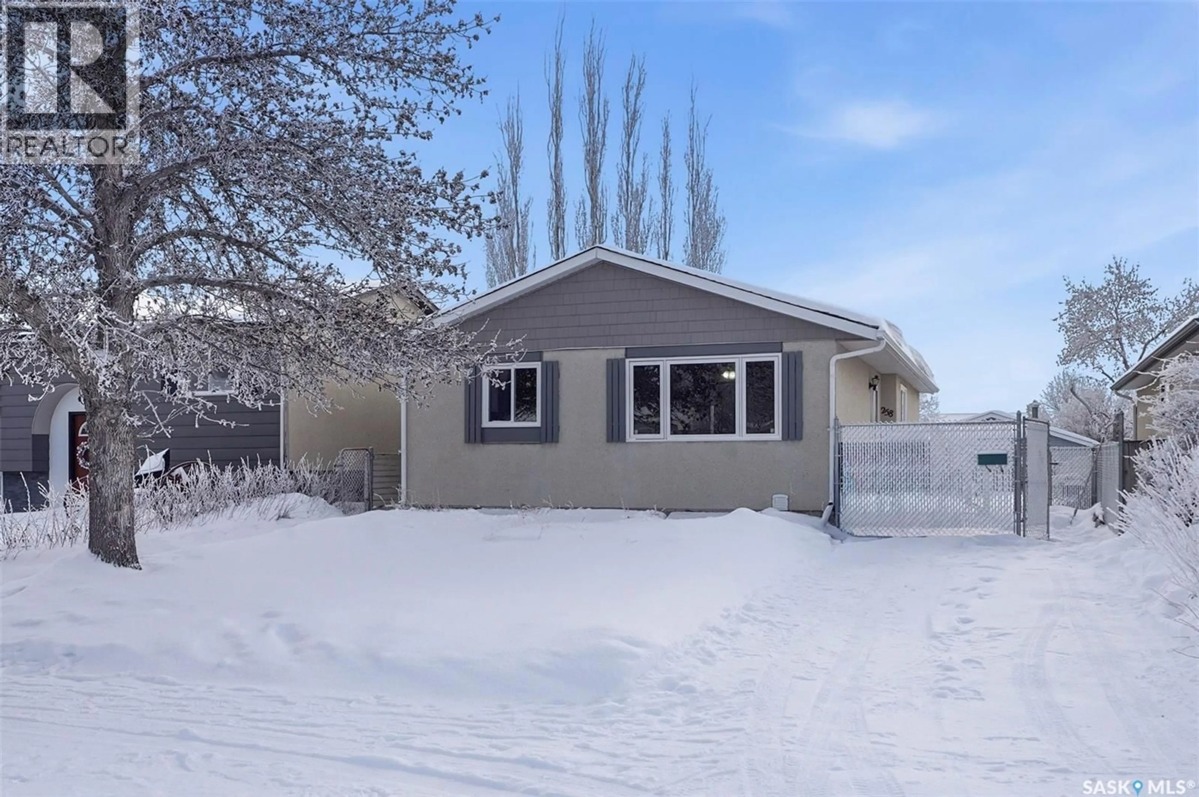 Shed for 258 WATERLOO CRESCENT, Saskatoon Saskatchewan S7H4G5