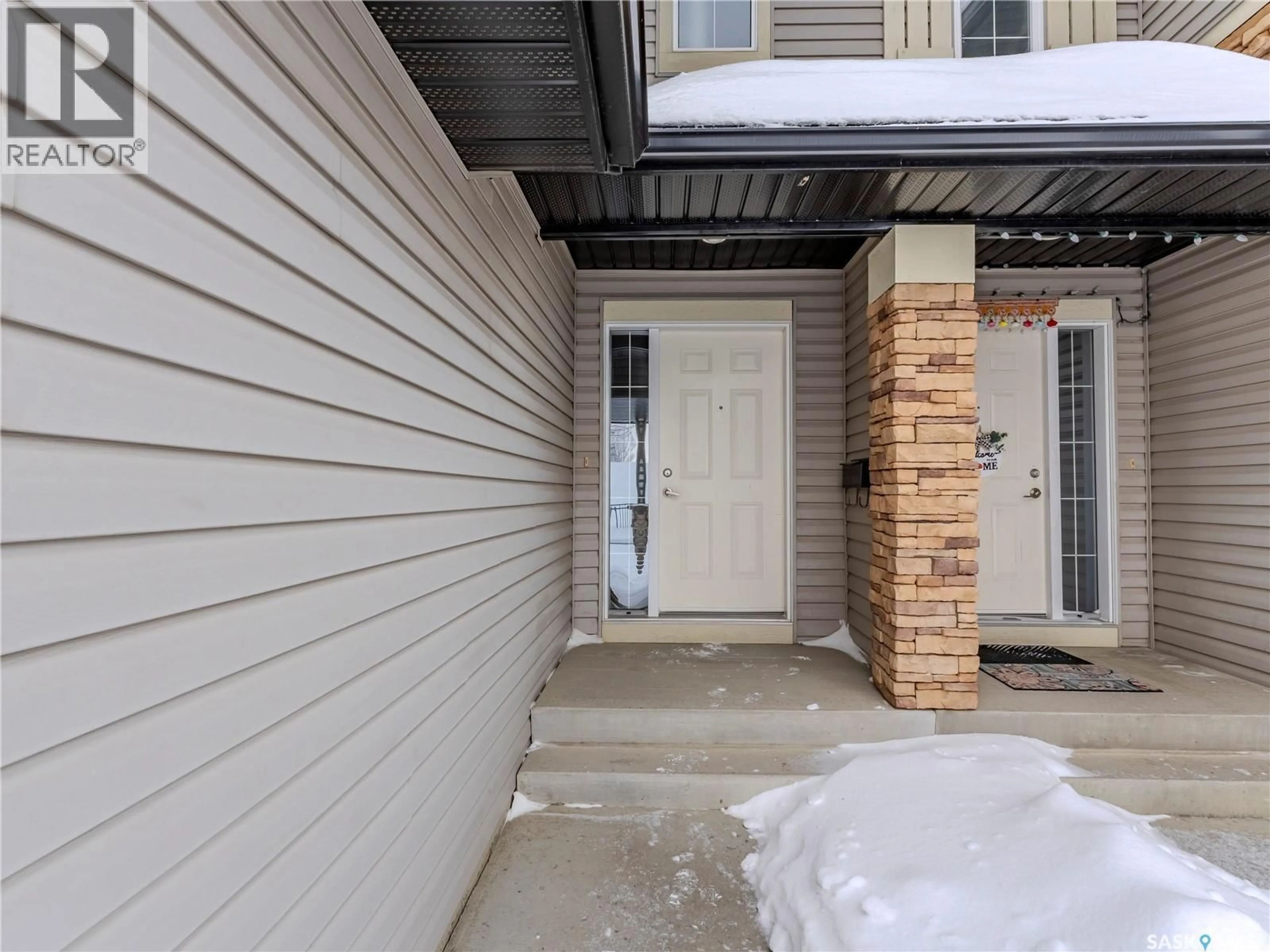 Indoor entryway for 615 - 410 LYND CRESCENT, Saskatoon Saskatchewan S7T0G8