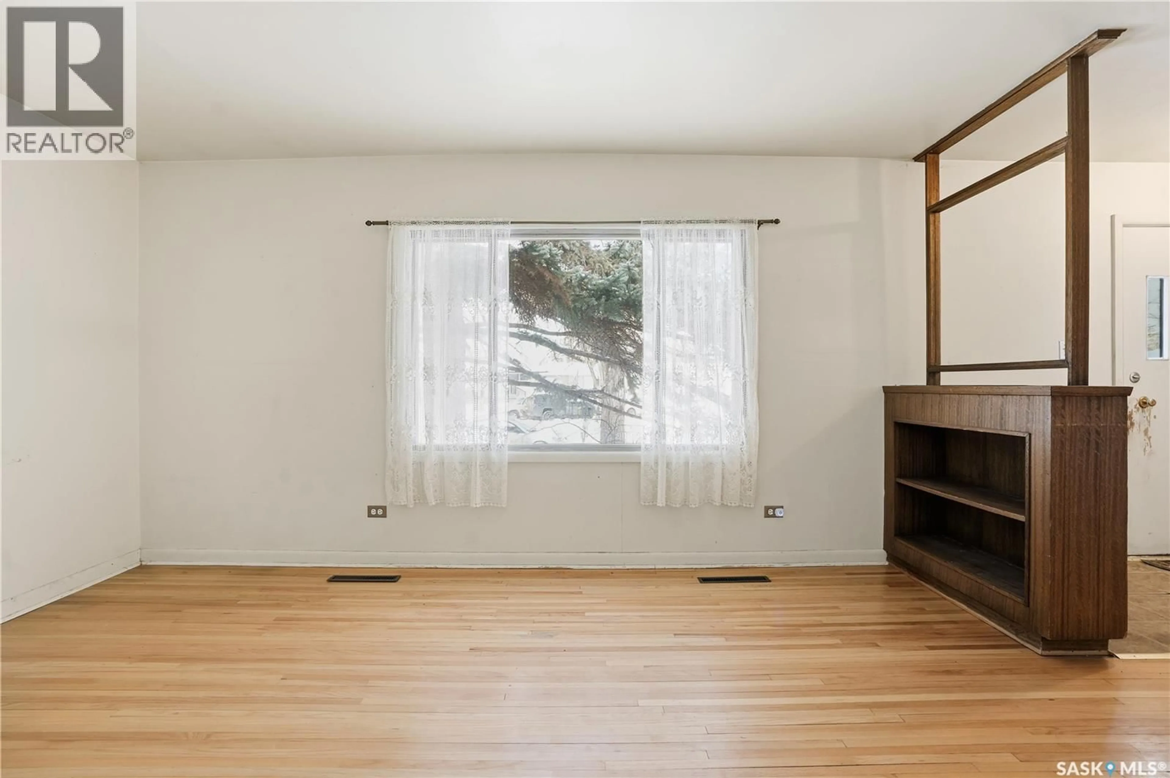 A pic of a room for 3921 QU'APPELLE DRIVE, Regina Saskatchewan S4S0E1