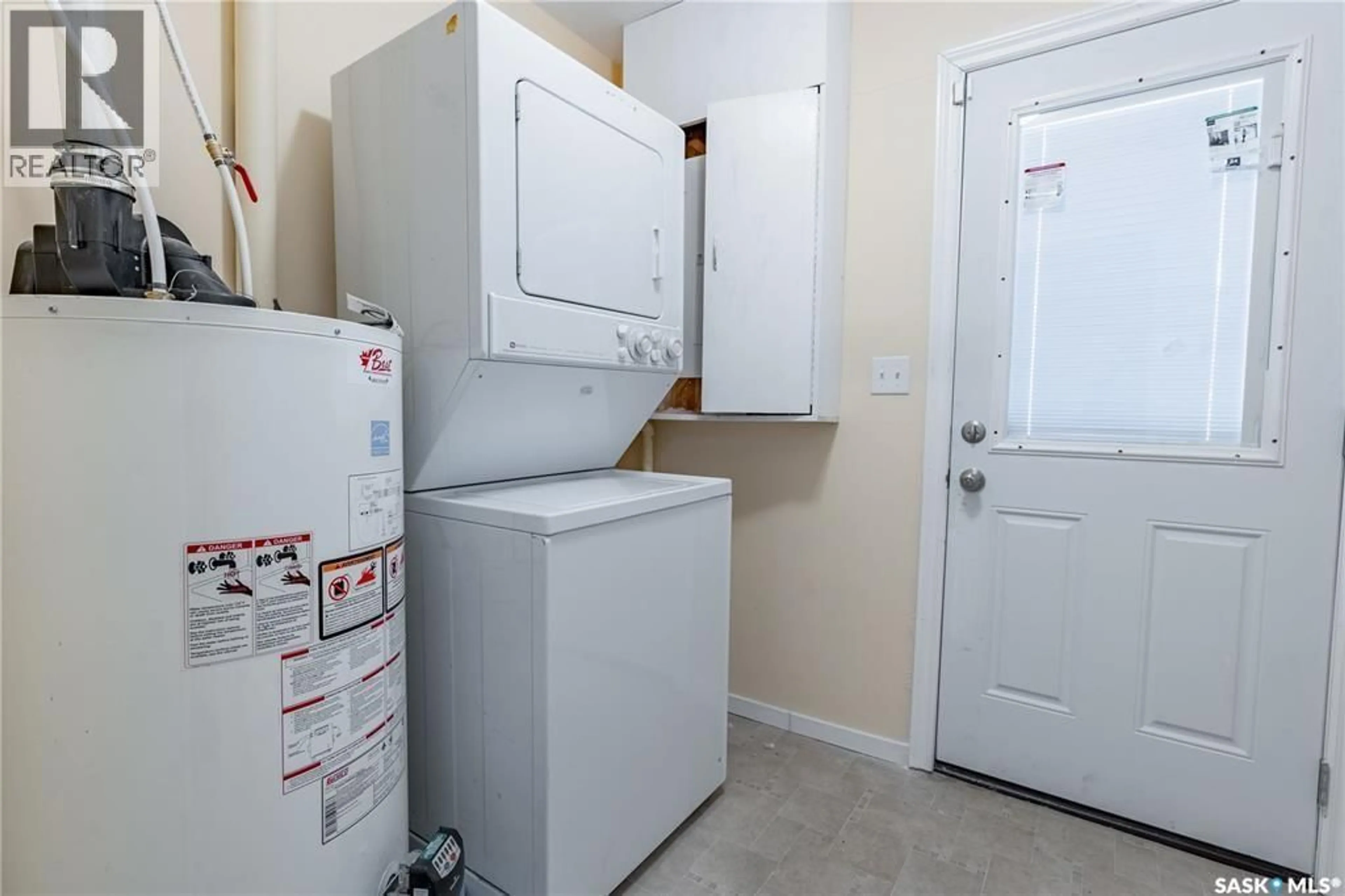 Laundry room for 760 RAE STREET, Regina Saskatchewan S4T2A9