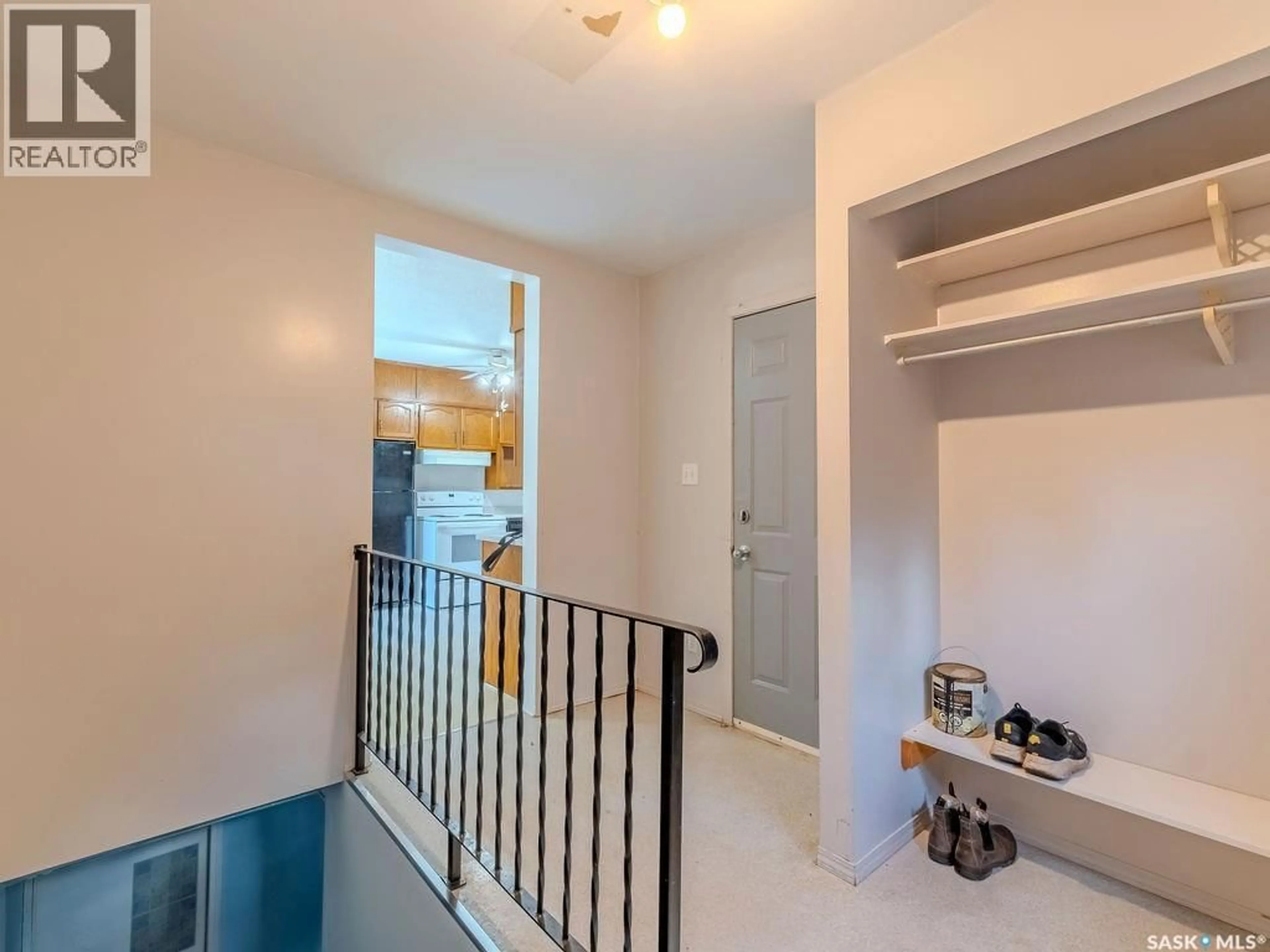 Indoor entryway for 206 1ST STREET, Domremy Saskatchewan S0K1G0