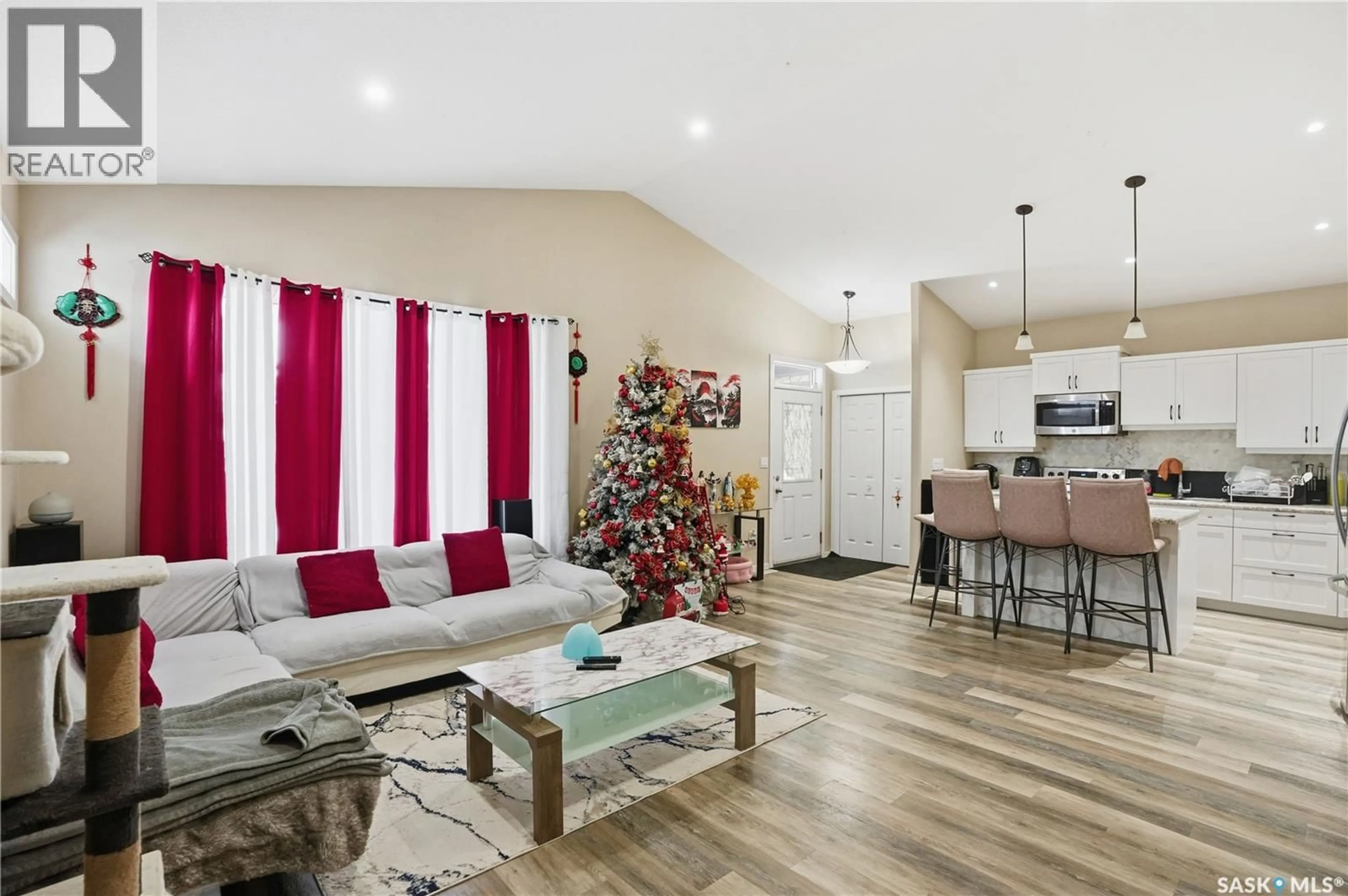 Living room with furniture, unknown for 1136 BRODER STREET, Regina Saskatchewan S4N3P9