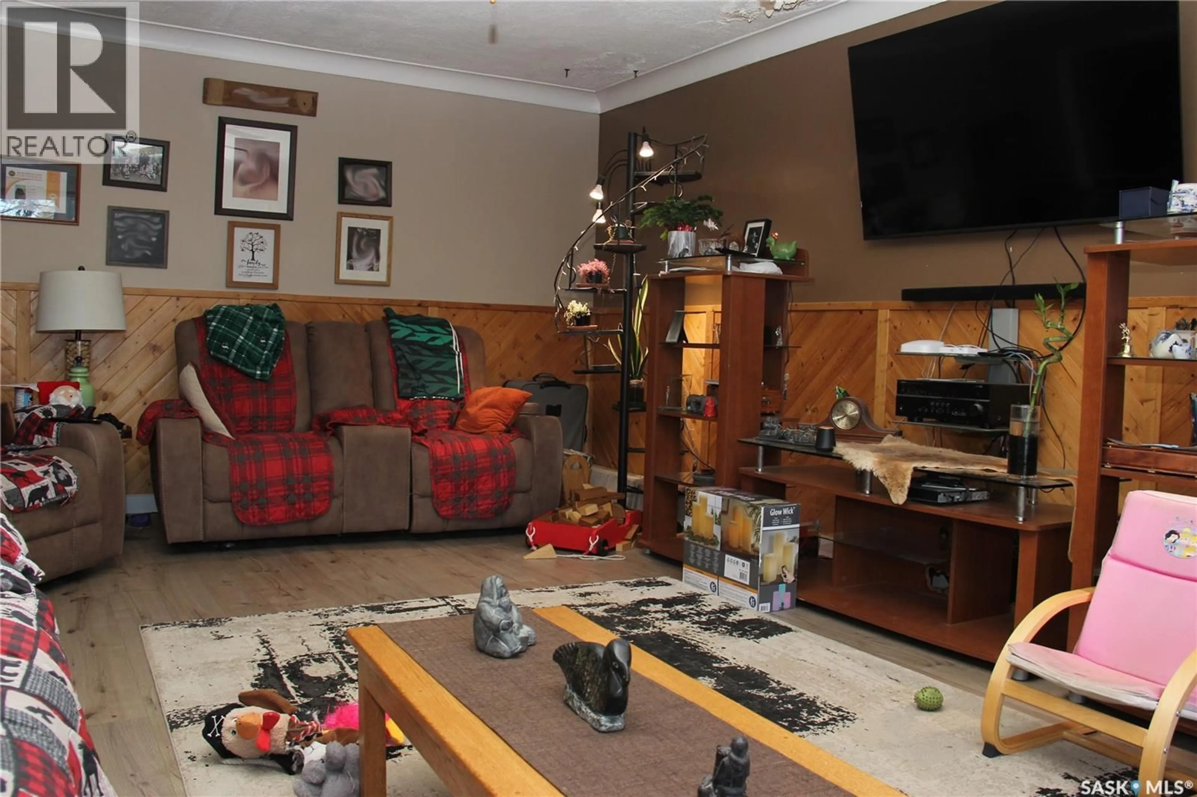 Unknown for 3205 WHITMORE AVENUE, Regina Saskatchewan S4S1C1