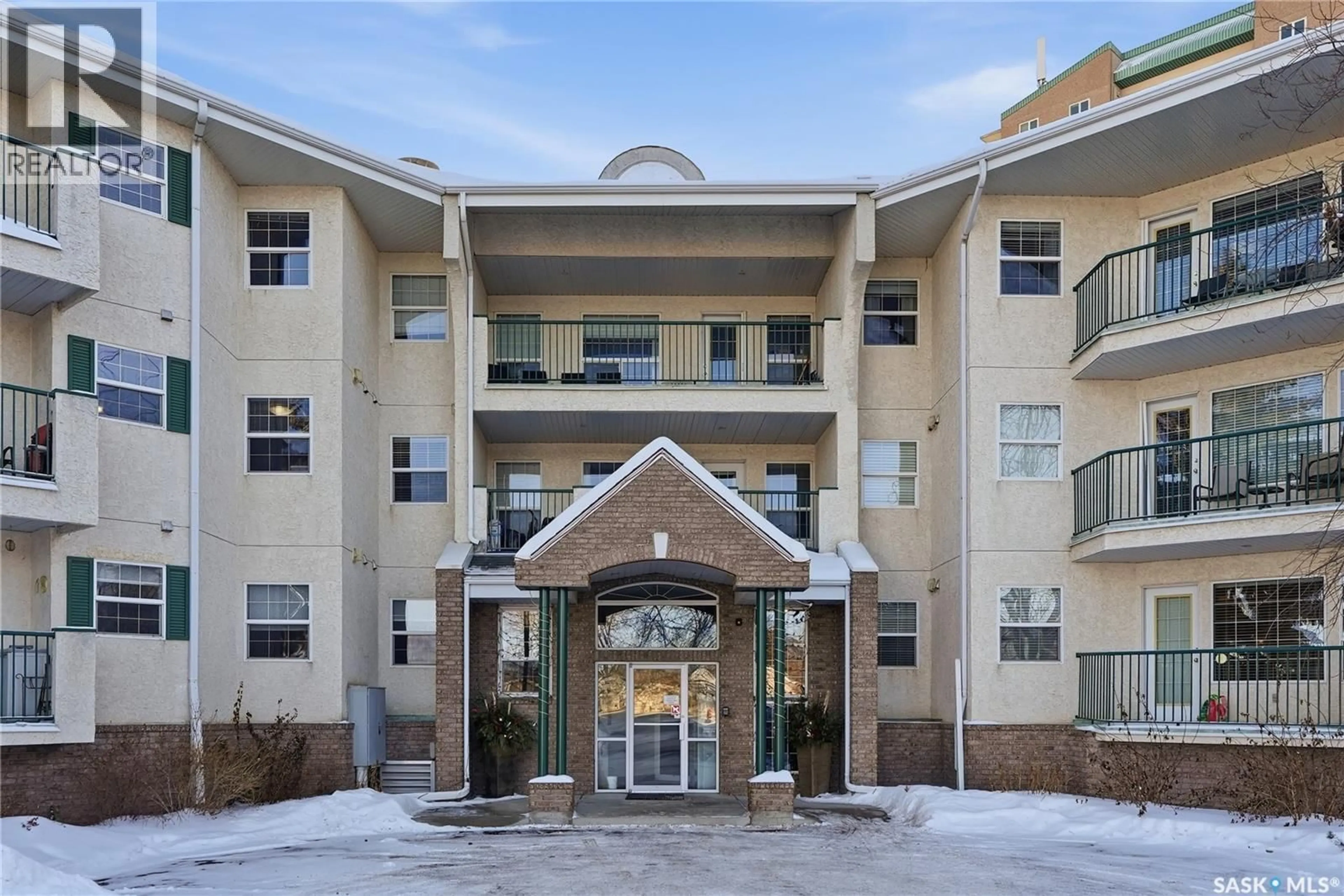 Indoor foyer for 1735 - 211 MCKERCHER DRIVE, Saskatoon Saskatchewan S7H5N6