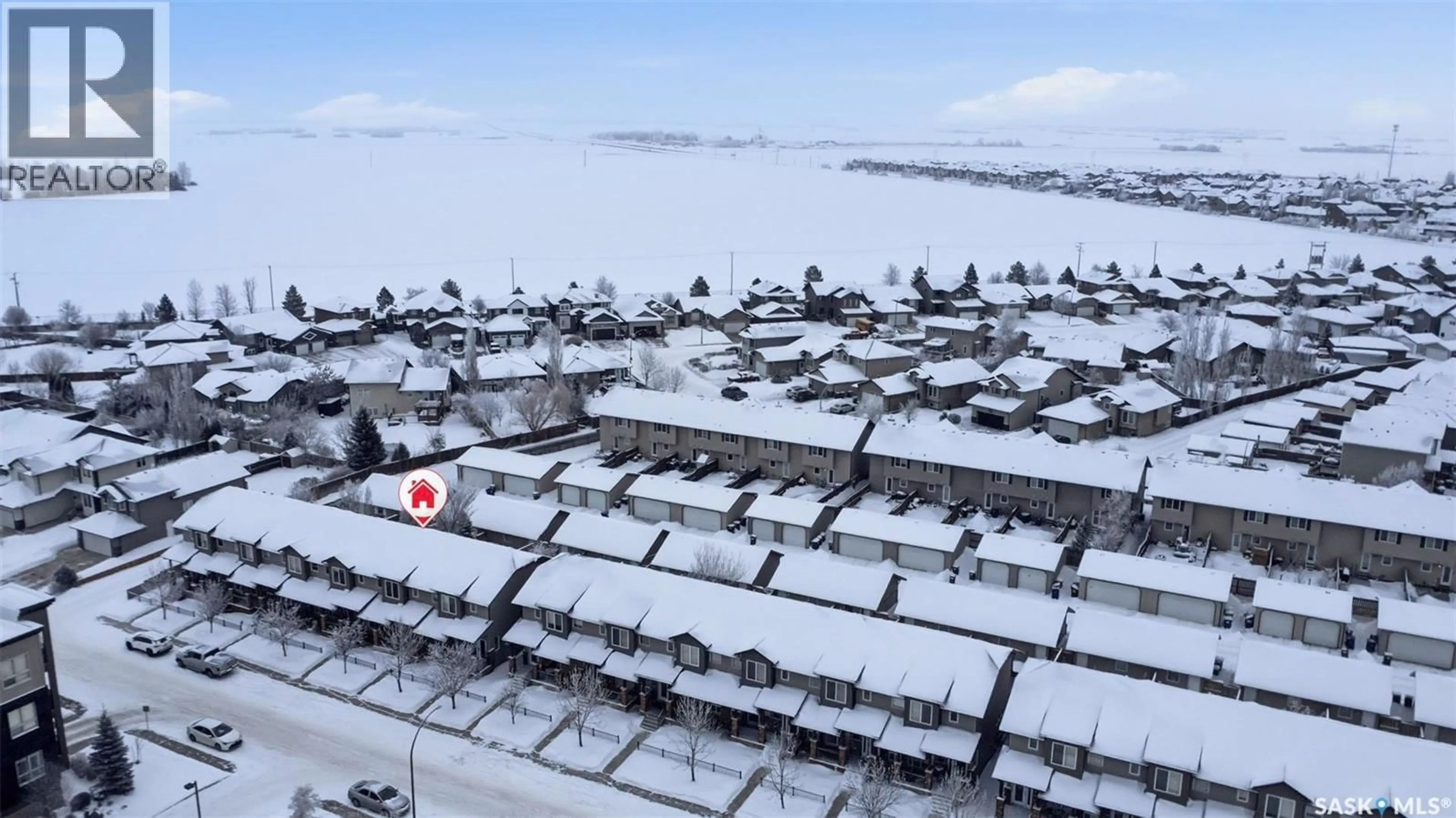 A pic from outside/outdoor area/front of a property/back of a property/a pic from drone, unknown for 110 - 402 WILLOWGROVE CRESCENT, Saskatoon Saskatchewan S7W0E3