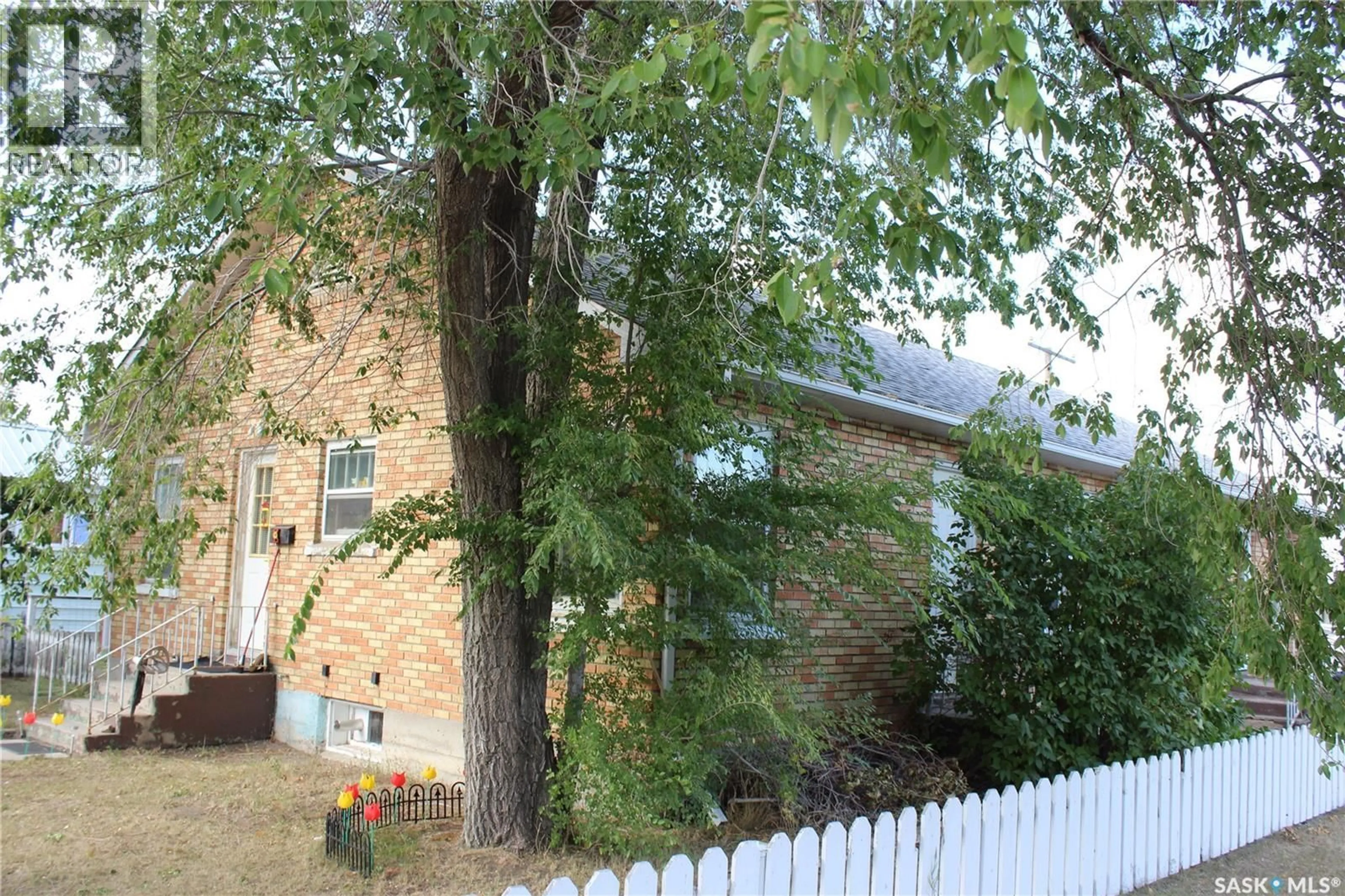 Unknown for 1501 3RD STREET, Estevan Saskatchewan S4A0S5