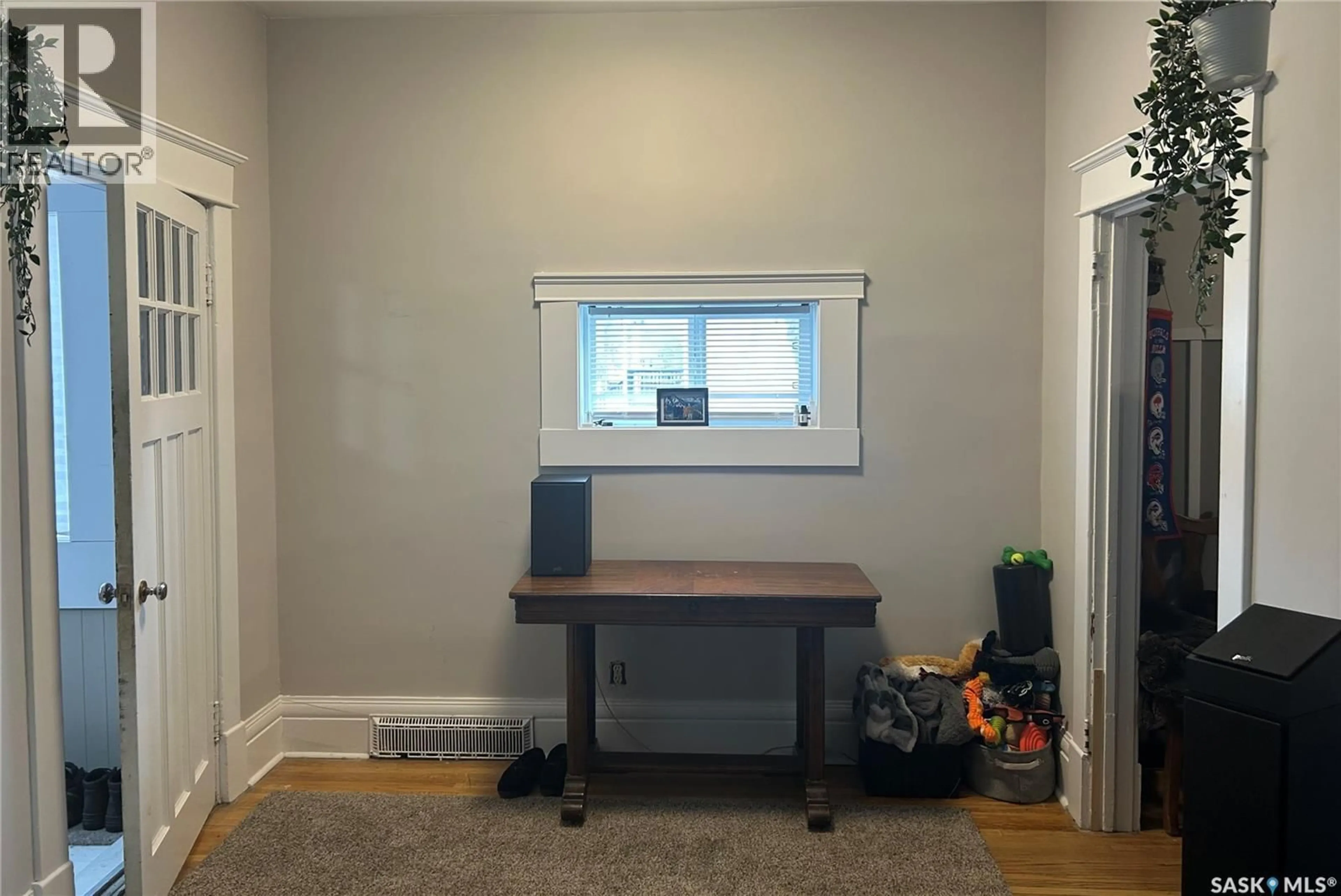 A pic of a room for 379 STADACONA STREET E, Moose Jaw Saskatchewan S6H0J5