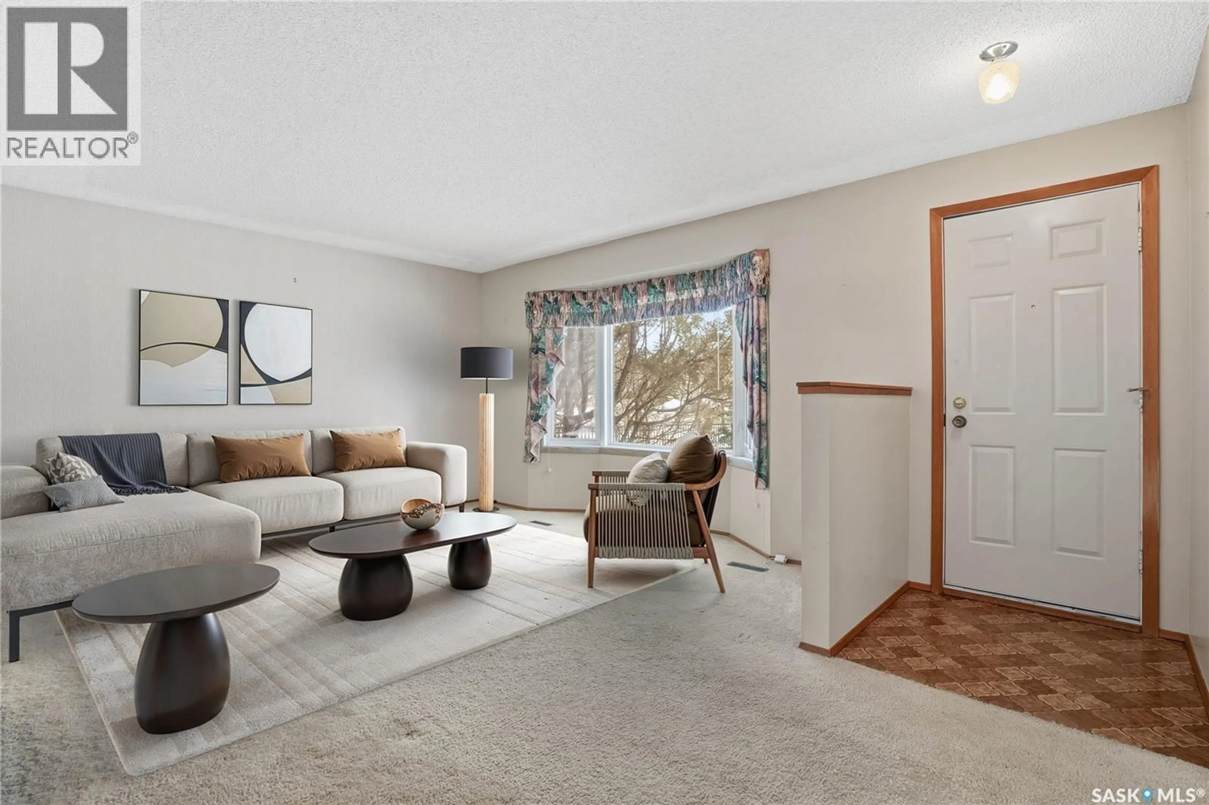 Living room with furniture, unknown for 986 GARRY STREET, Regina Saskatchewan S4X2N1